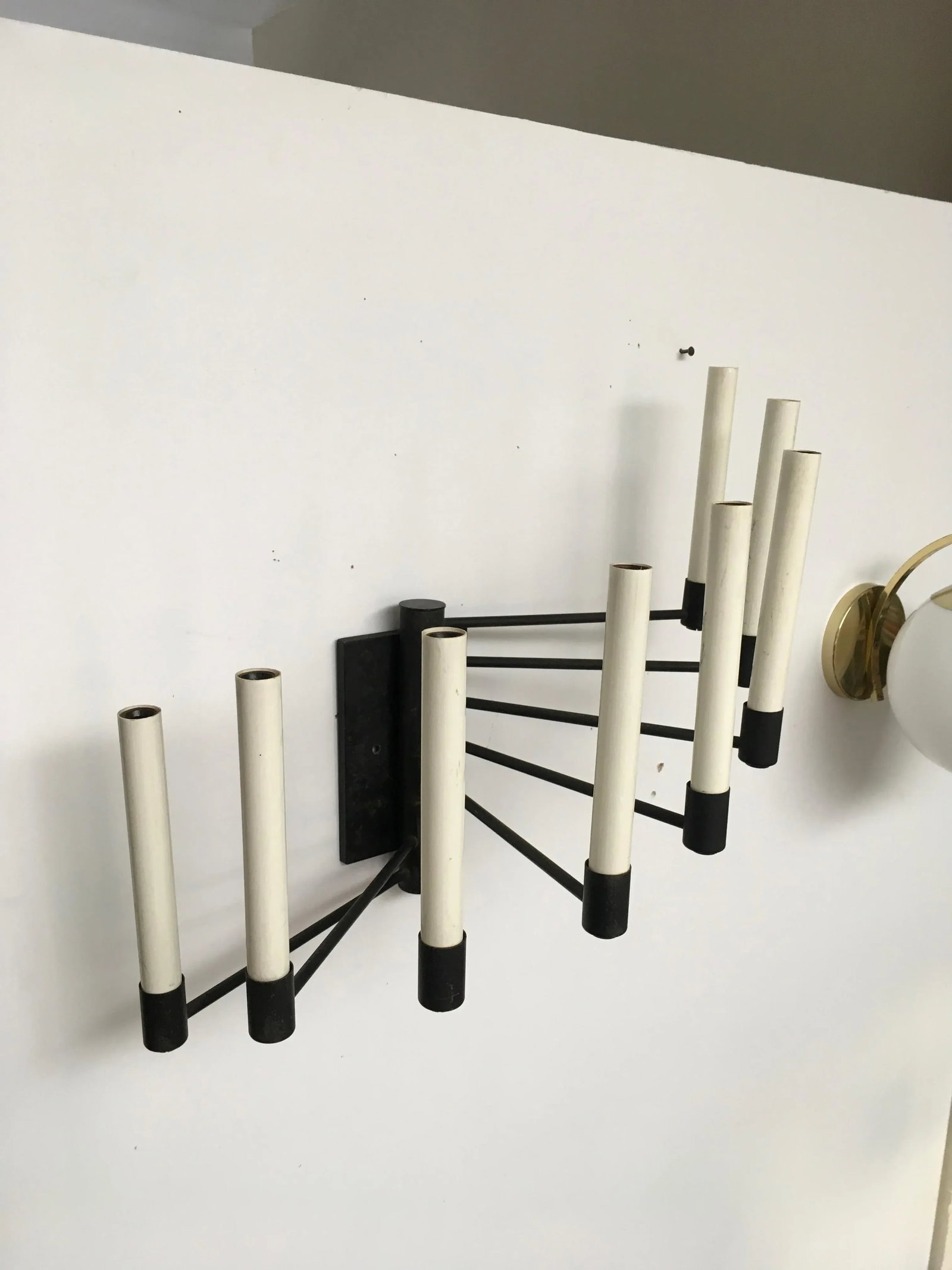 Rare Lightolier Eight-Arm Mid-Century Modern Wall Sconce, Model Ca-5417, Attributed to Gerald Thurst - 2