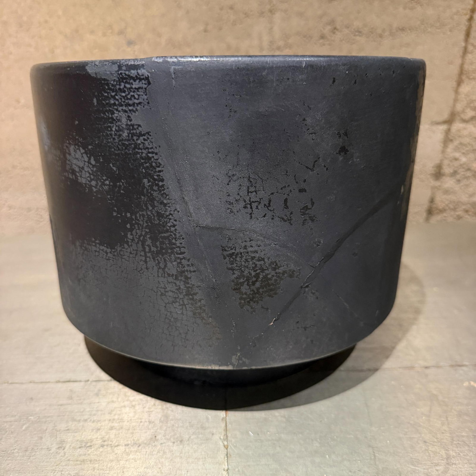 Mid-Century Modern Black Planter by Gainey Pottery, 9.75\" Diameter" - 10
