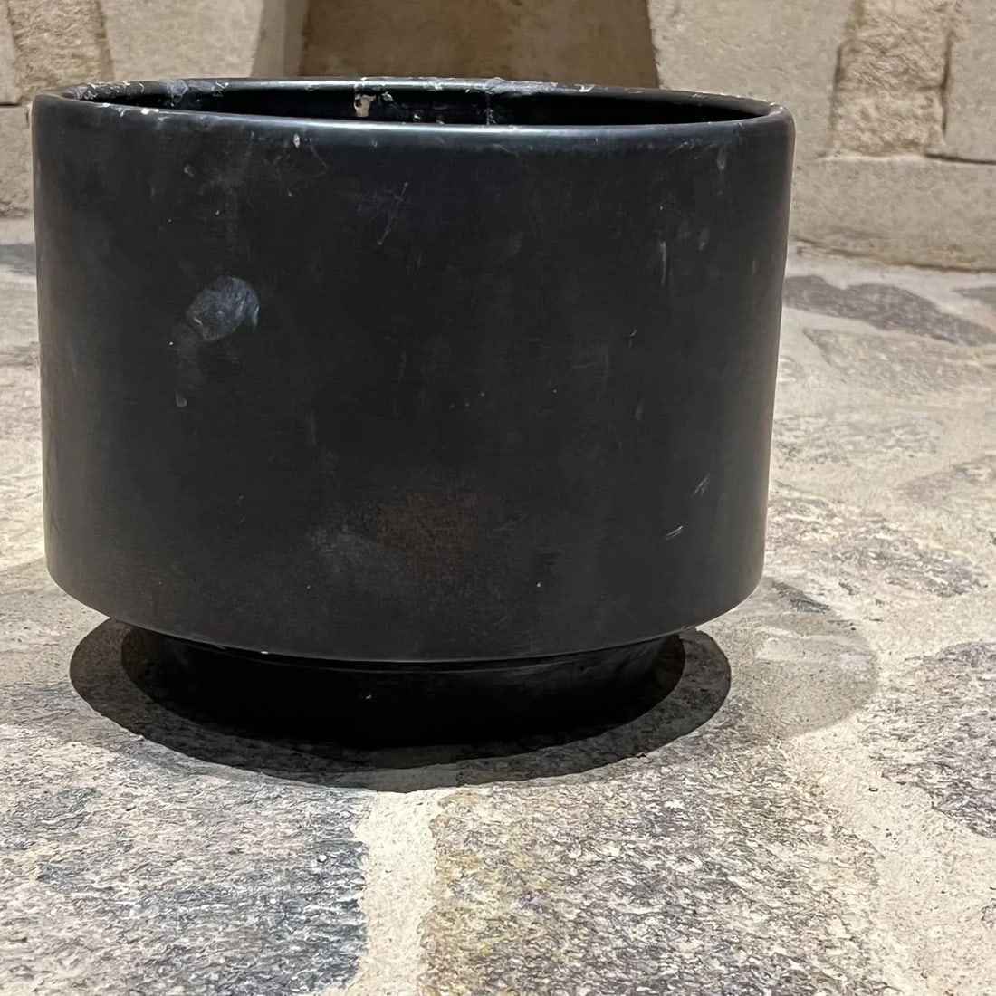 Mid-Century Modern Black Planter by Gainey Pottery, 9.75\" Diameter" - 3