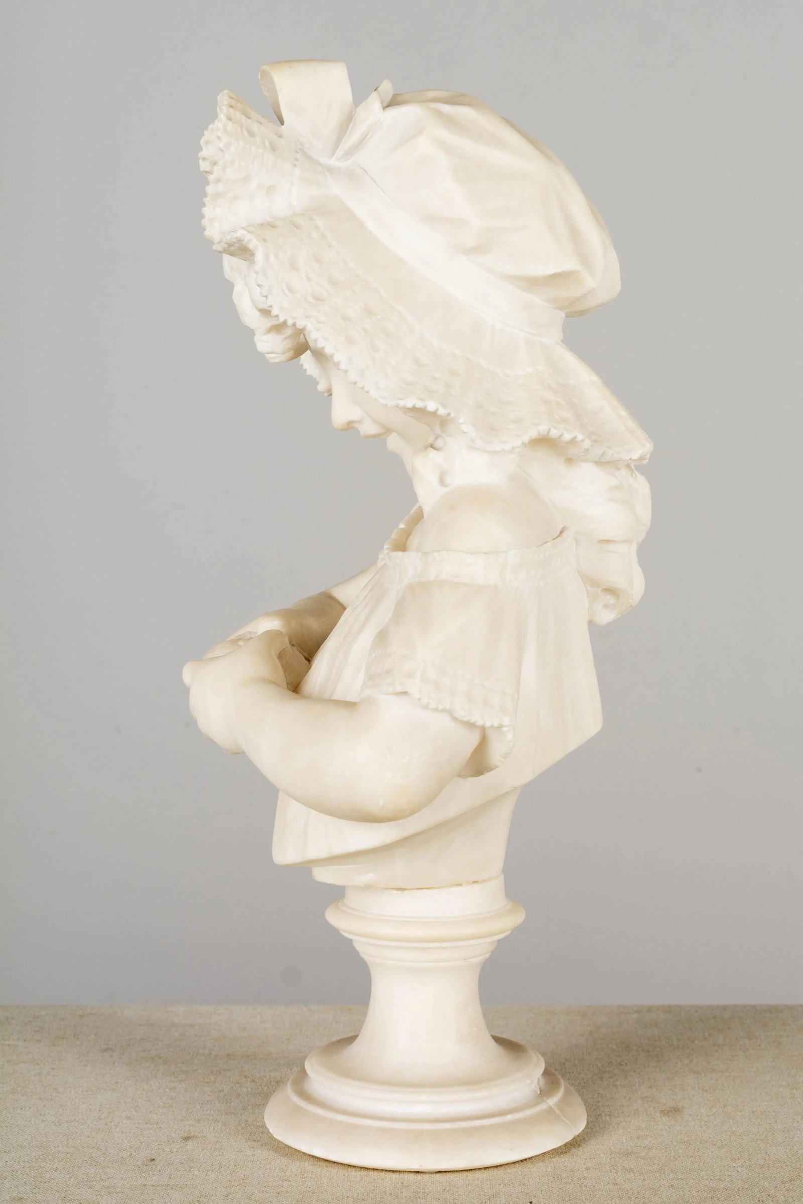 19th Century Pietro Giorgi Sculpture of Girl Peeling an Orange - 3