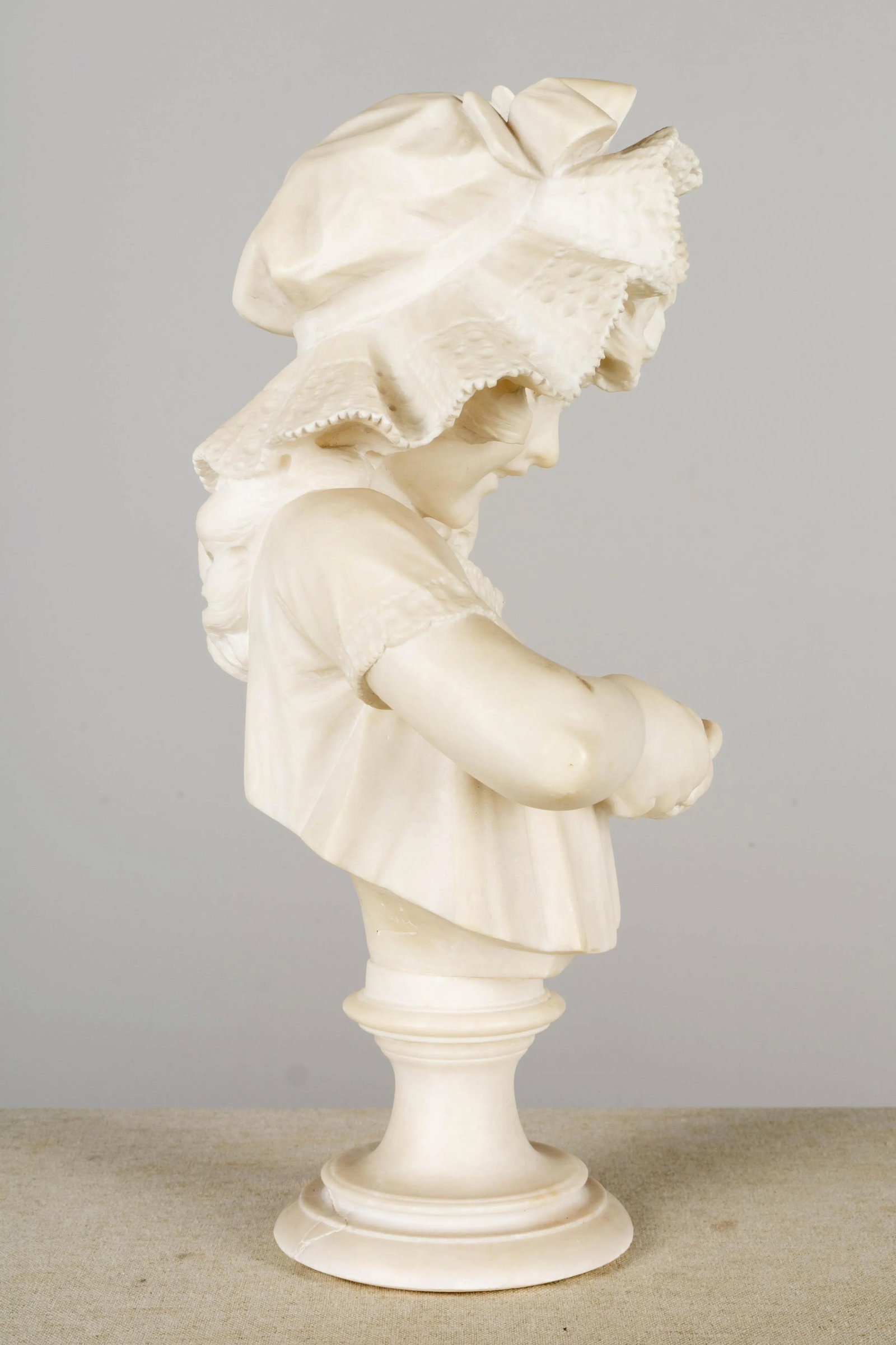 19th Century Pietro Giorgi Sculpture of Girl Peeling an Orange - 4