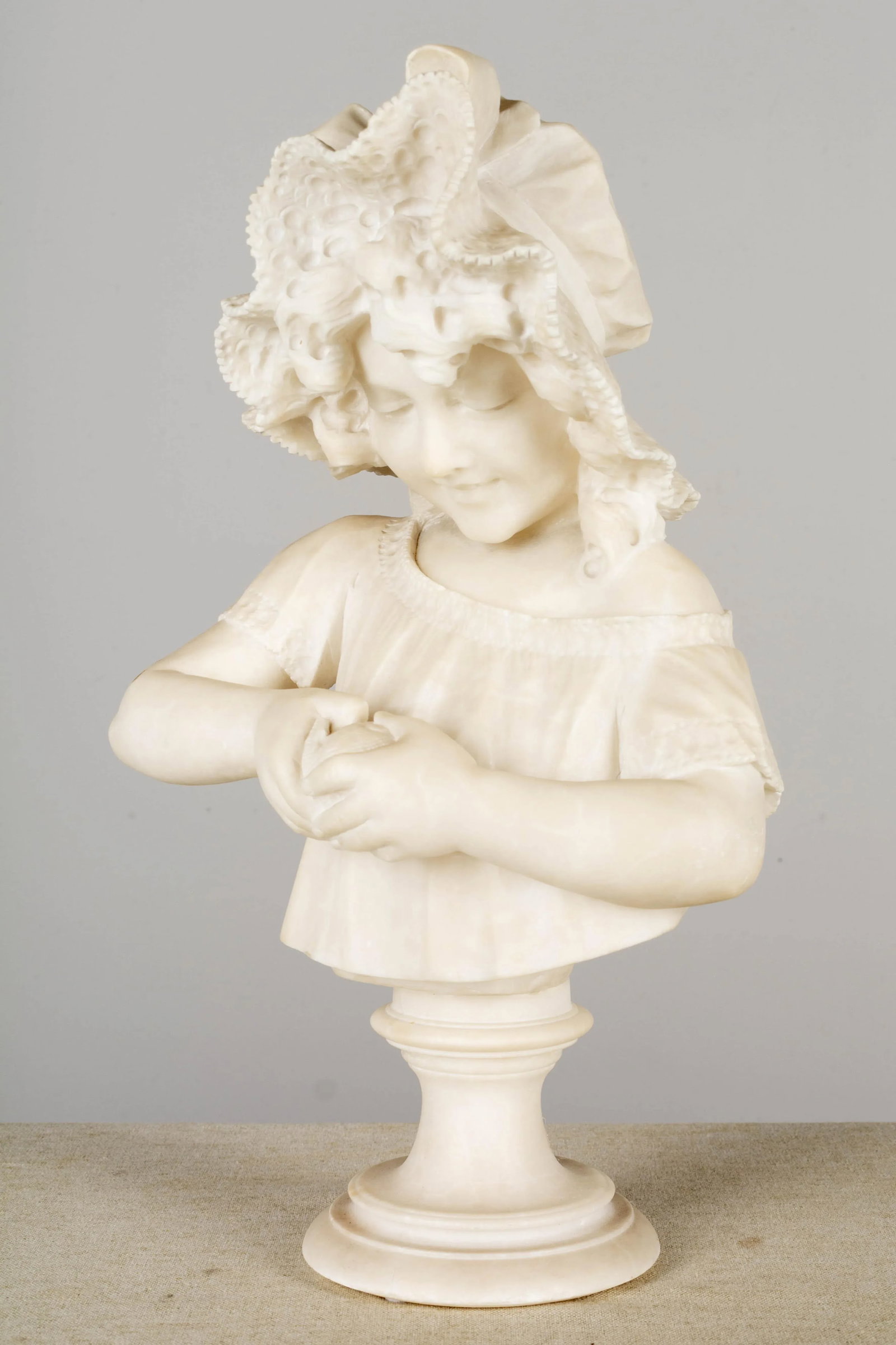 19th Century Pietro Giorgi Sculpture of Girl Peeling an Orange - 5