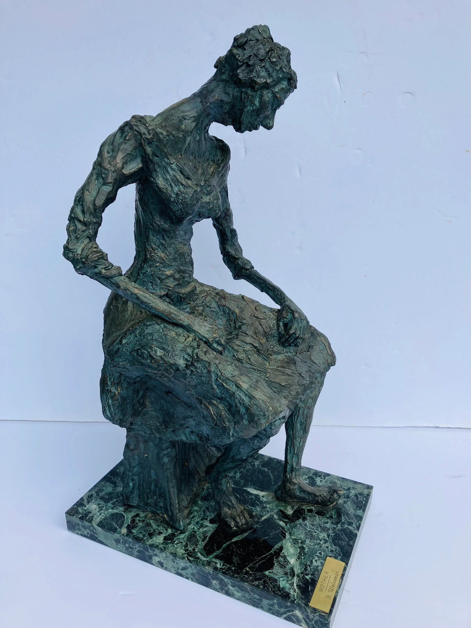 2000s Modernist Figurative Female Sculpture Signed F. Weissman - 13