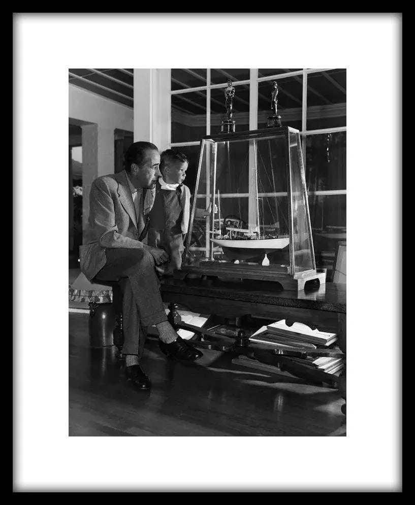 Humphrey Bogart and Son, Stephen, at Home 1952 (Photo by Sid Avery) - 2