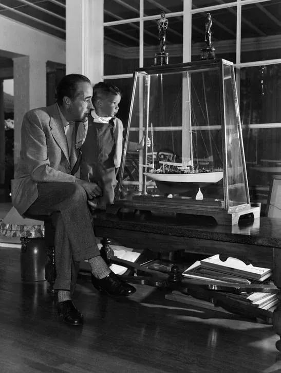 Humphrey Bogart and Son, Stephen, at Home 1952 (Photo by Sid Avery) - 5