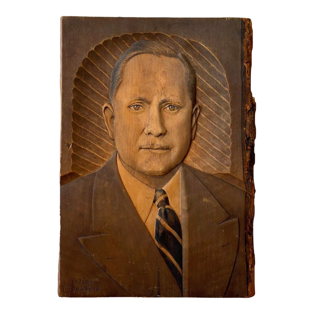 Vintage Finnish Carved Bas-Relief Portrait, Circa 1930s-40s: Vintage Finnish Carved Bas-Relief Portrait, Circa 1930s-40s. This three-dimensional portrait was hand carved on Klobbol wood with its bark-clad edge left intact. Two Finnish artists, K. Rissanen and