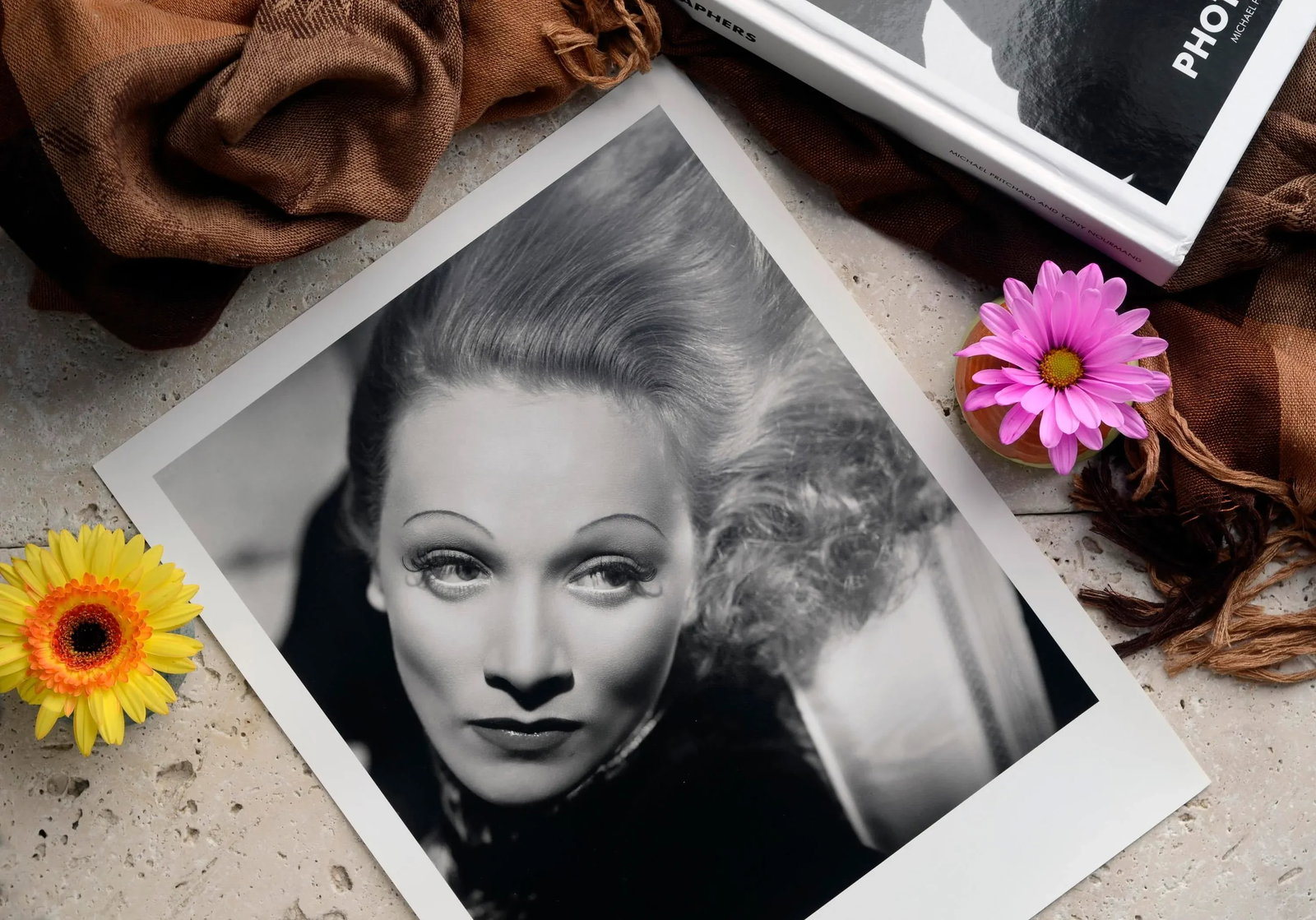 Marlene Dietrich 1937 - 3