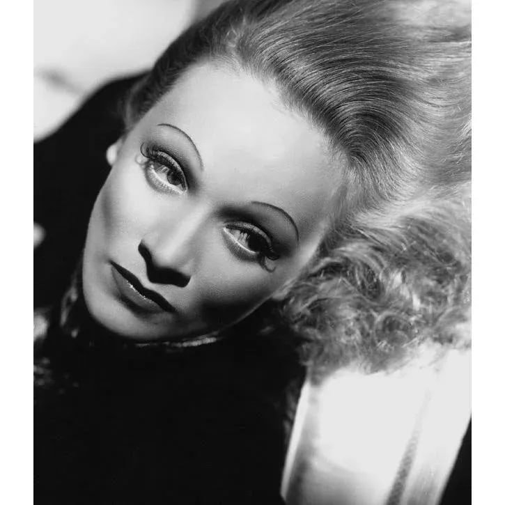 Marlene Dietrich 1937 - 5