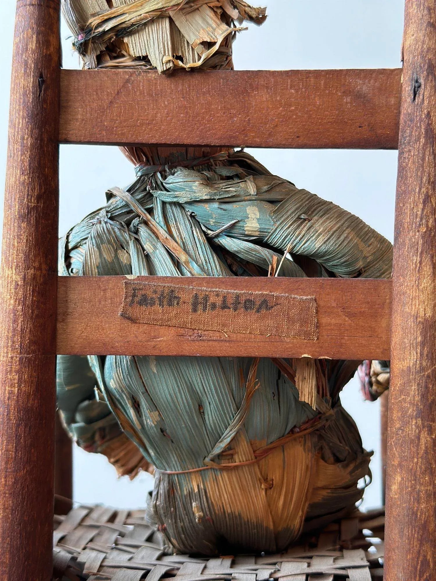 Hand-Painted Corn Husk Seated Man With Carved Wood Peg Leg, Circa 1940s - 12