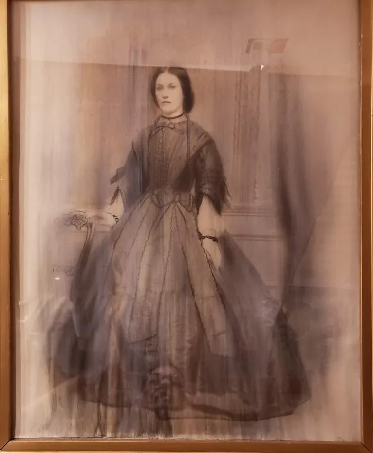 Late 19th Century Scottish Victorian Widow in Mourning Attire Framed Portrait Drawing - 2