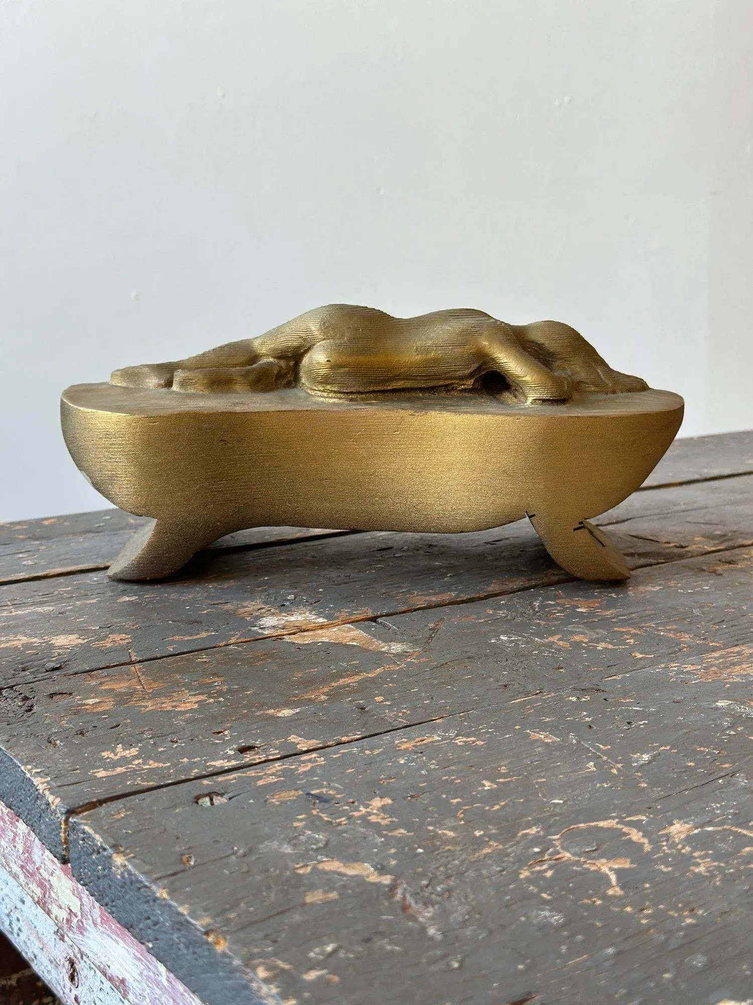 Vintage Gold-Painted Carved Wood Nude in Repose, Circa 1950s - 8