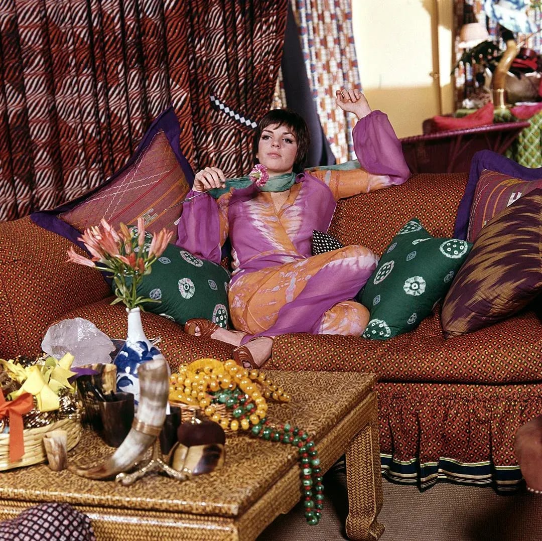 Liza Minnelli at Halston's Boutique in New York City, 1972 (24x24 Canvas) - 2