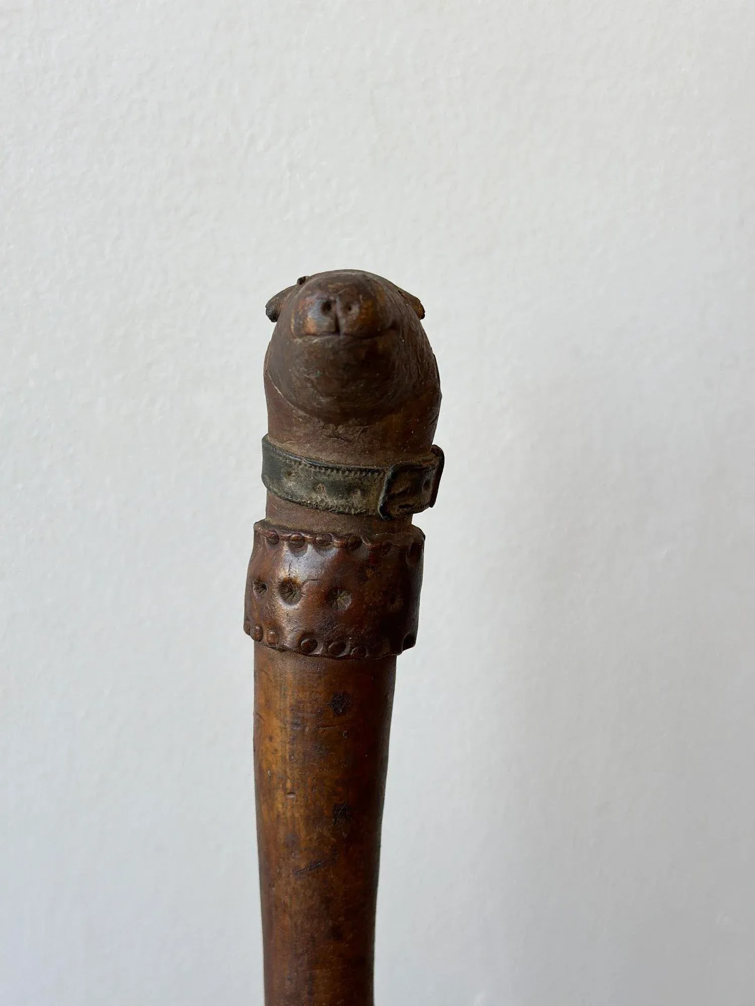 Antique Tooled Pizzle Leather Dog/Seal Riding Crop, Circa 19th Century - 5