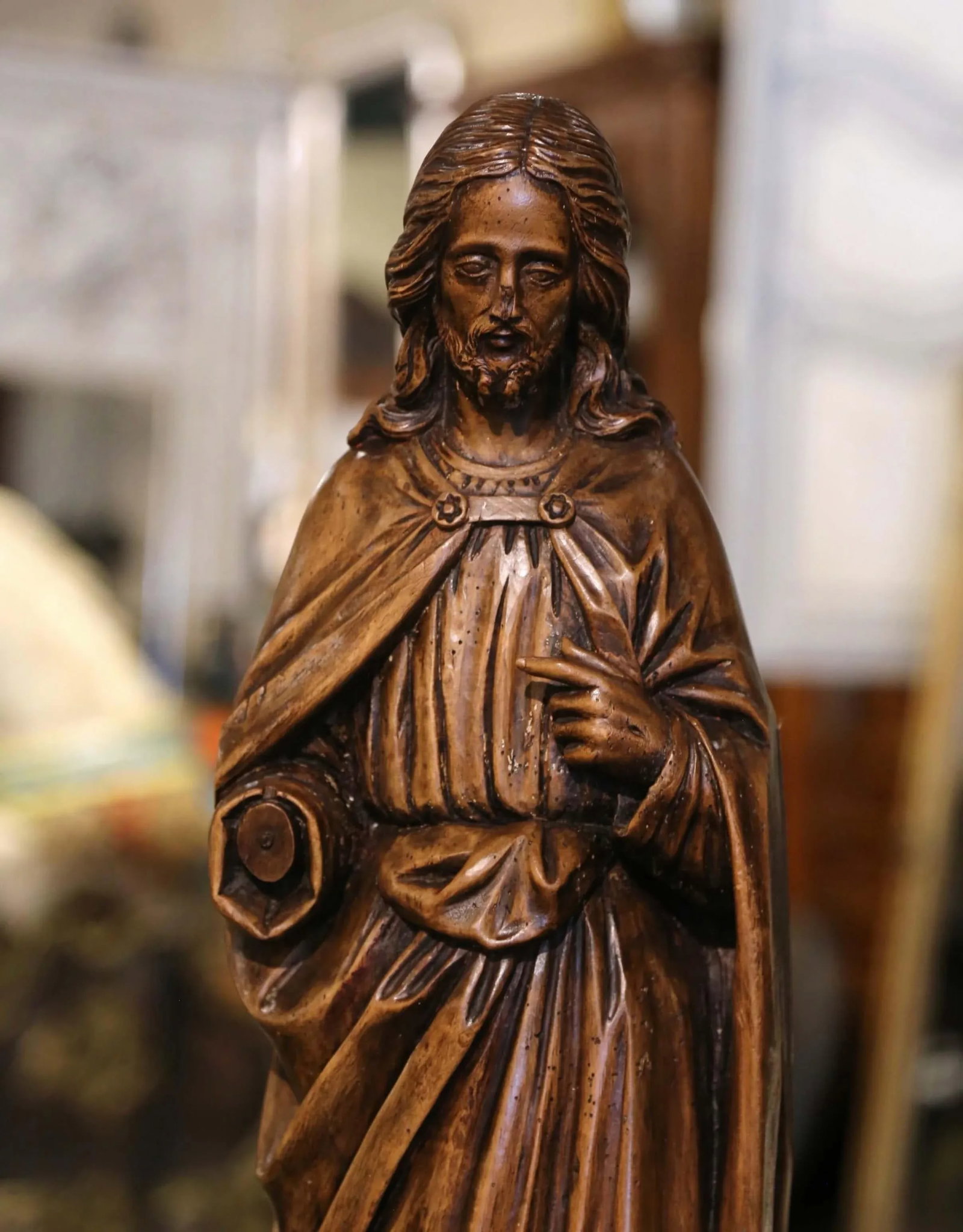 18th Century French Carved Walnut Statue of Jesus Christ - 3