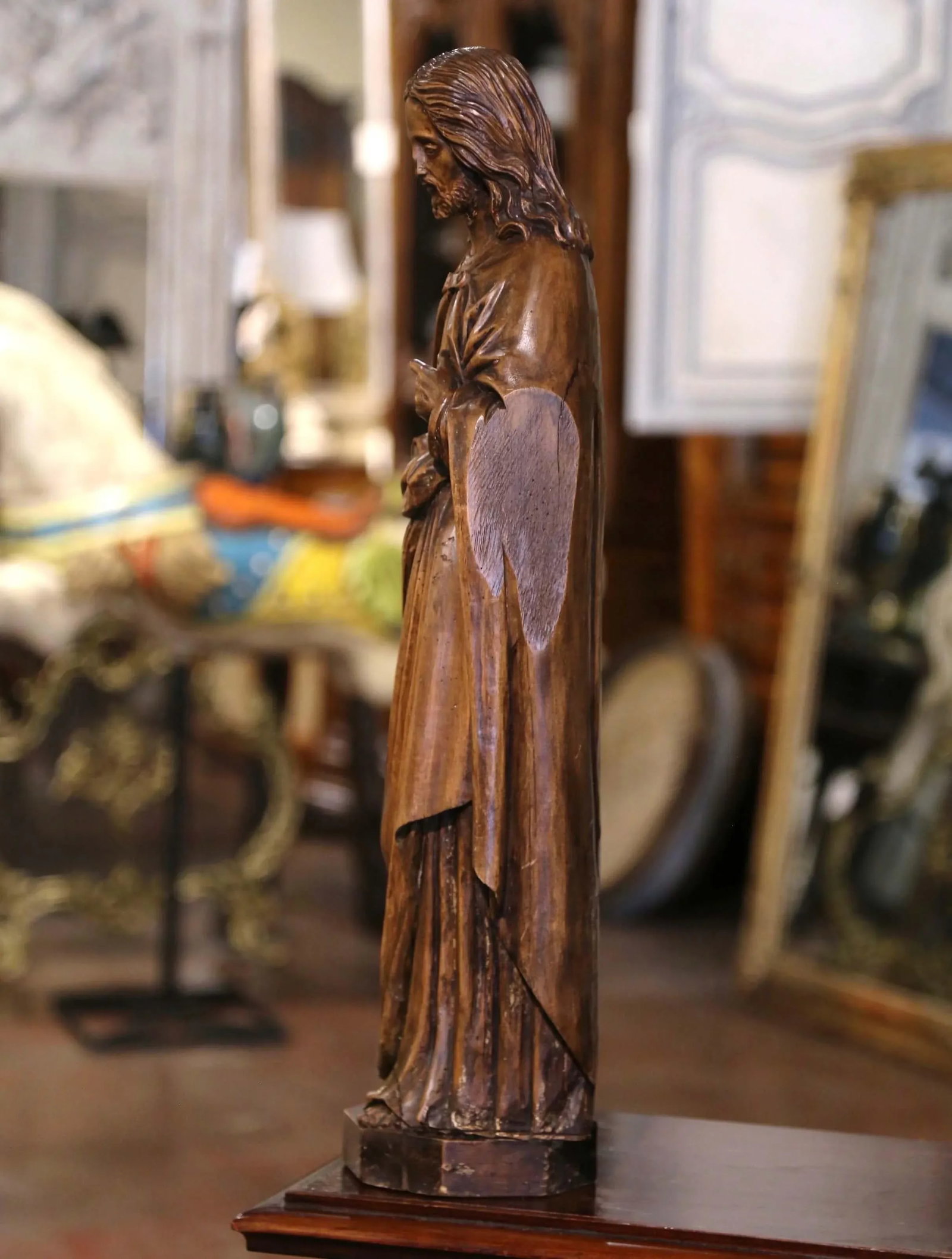 18th Century French Carved Walnut Statue of Jesus Christ - 7