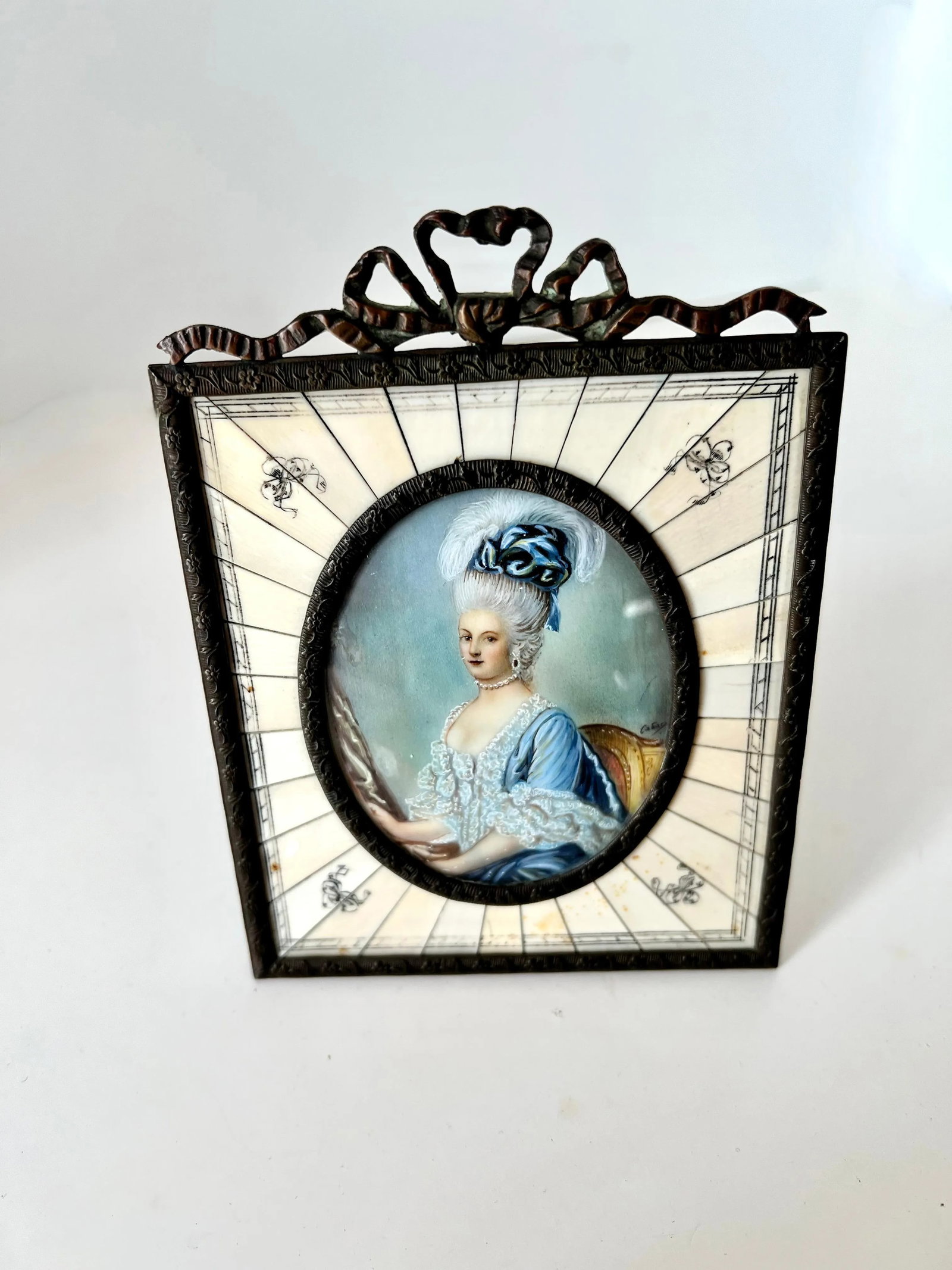 Hand Painted Miniature Portrait of a Lady ca. late 19th C. Bronze and Bone Frame - 2
