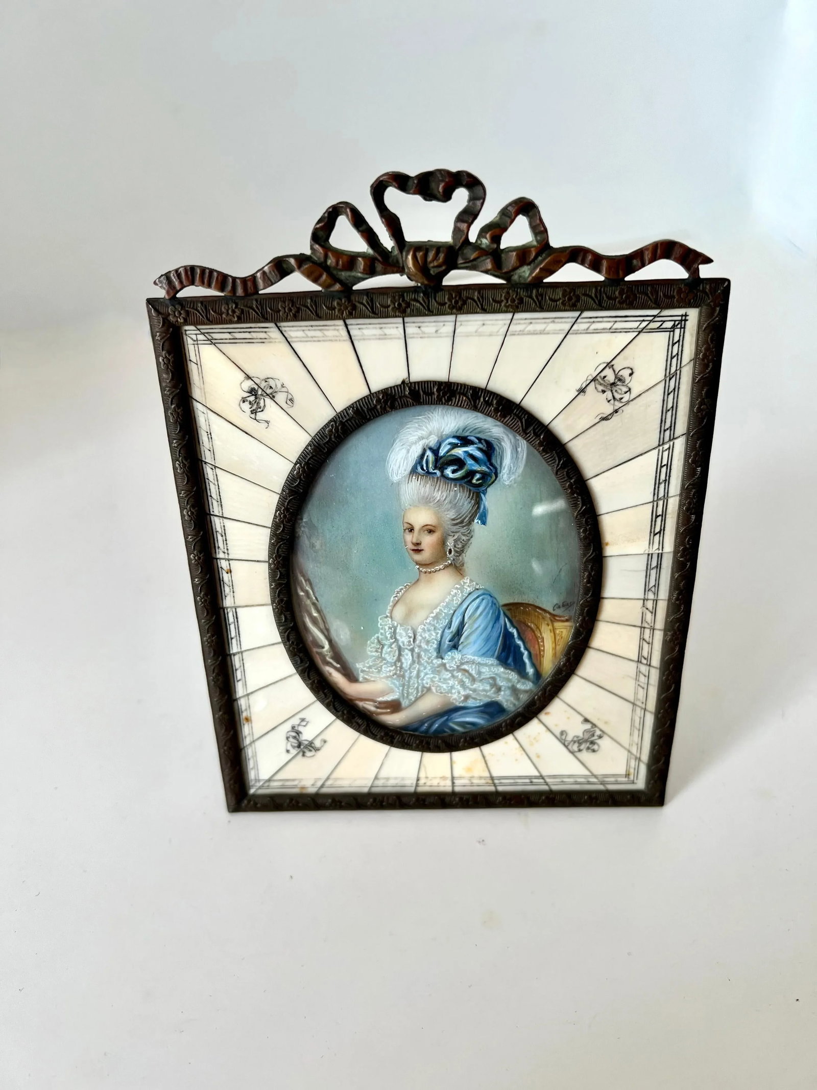 Hand Painted Miniature Portrait of a Lady ca. late 19th C. Bronze and Bone Frame - 3