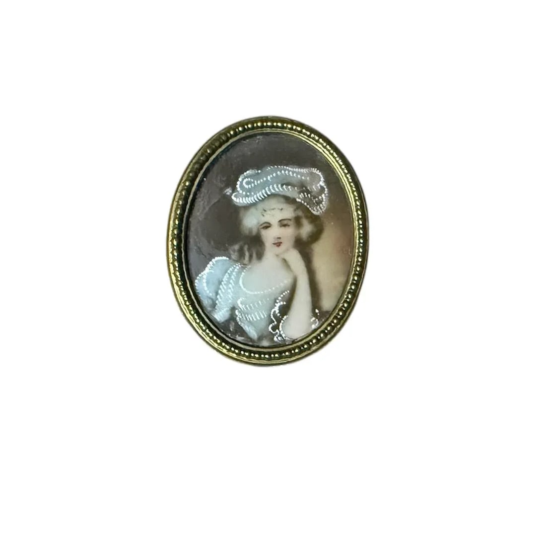 Early 19th Century Four Hand Painted Oval Porcelain Medallions Gilded Age Ladies Framed Hanger on Ba - 4