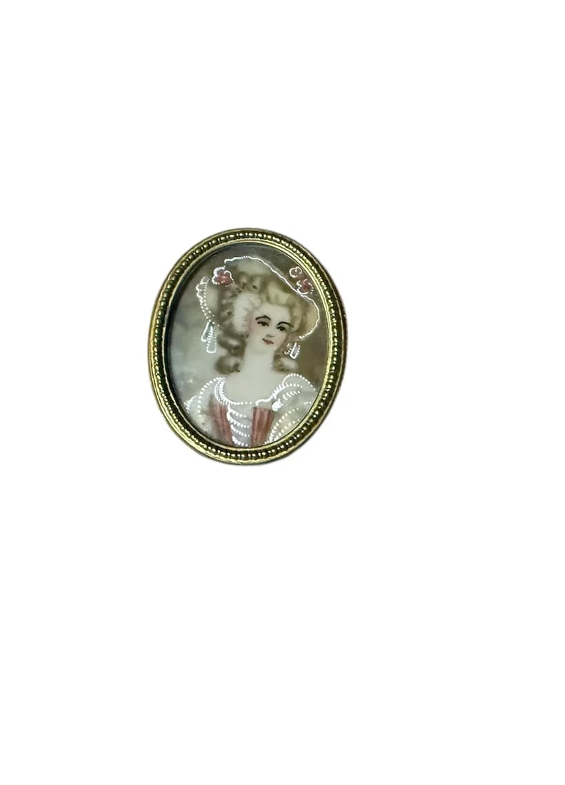 Early 19th Century Four Hand Painted Oval Porcelain Medallions Gilded Age Ladies Framed Hanger on Ba - 5