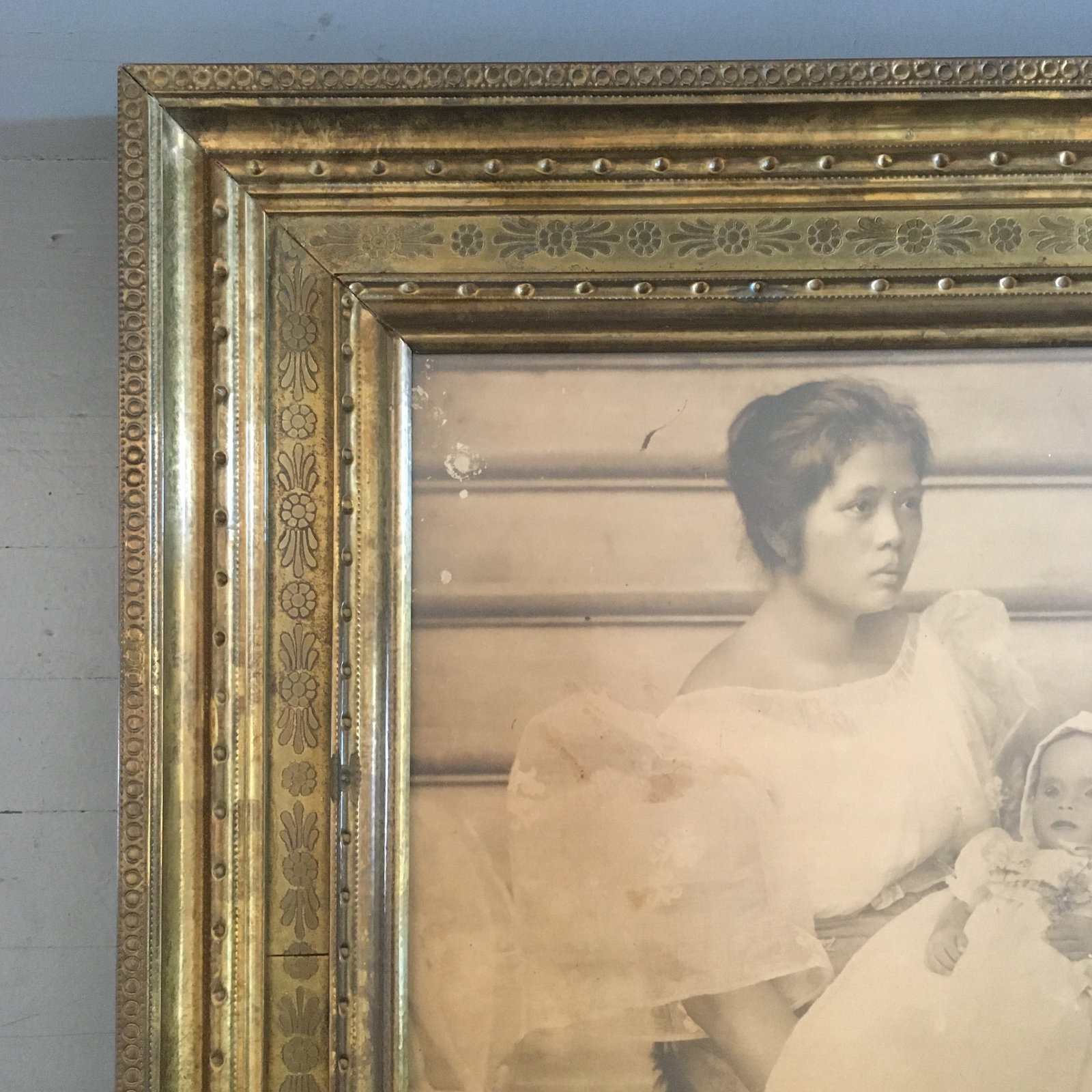 Victorian Large Brass Frame With Mourning Photo - 3