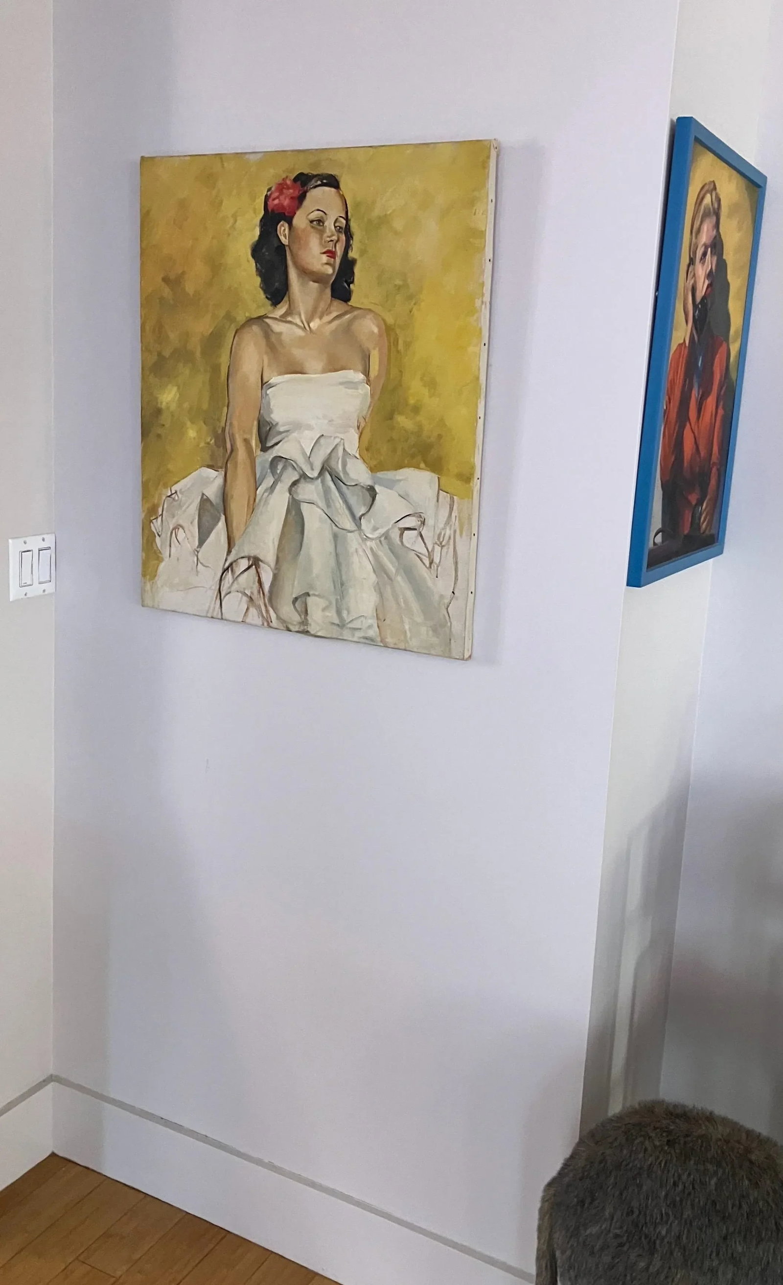 Gorgeous Mid-Century Colorful Portrait of a Woman in White With a Flower in Her Hair - 5