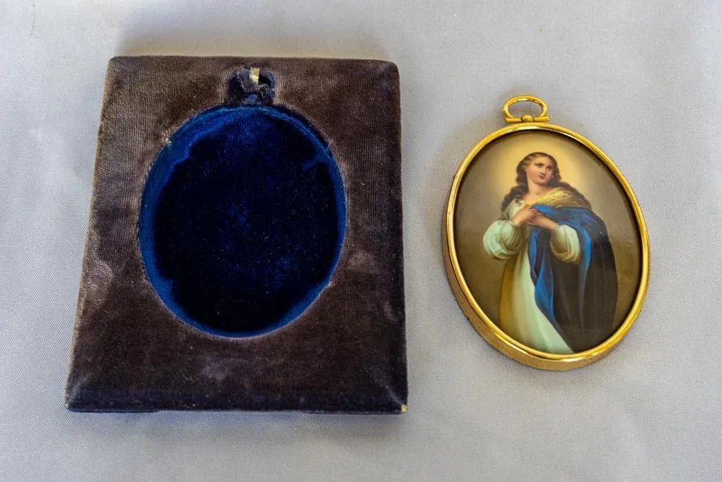Early 20th Century Miniature Madonna Porcelain Plaque, Framed - 2