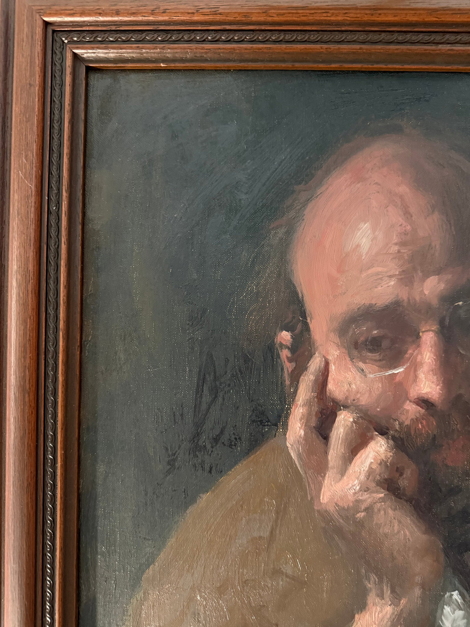 Original Signed George Weissbort (1928-2013) Oil Portrait of a Gentleman With Gallery Light - 8