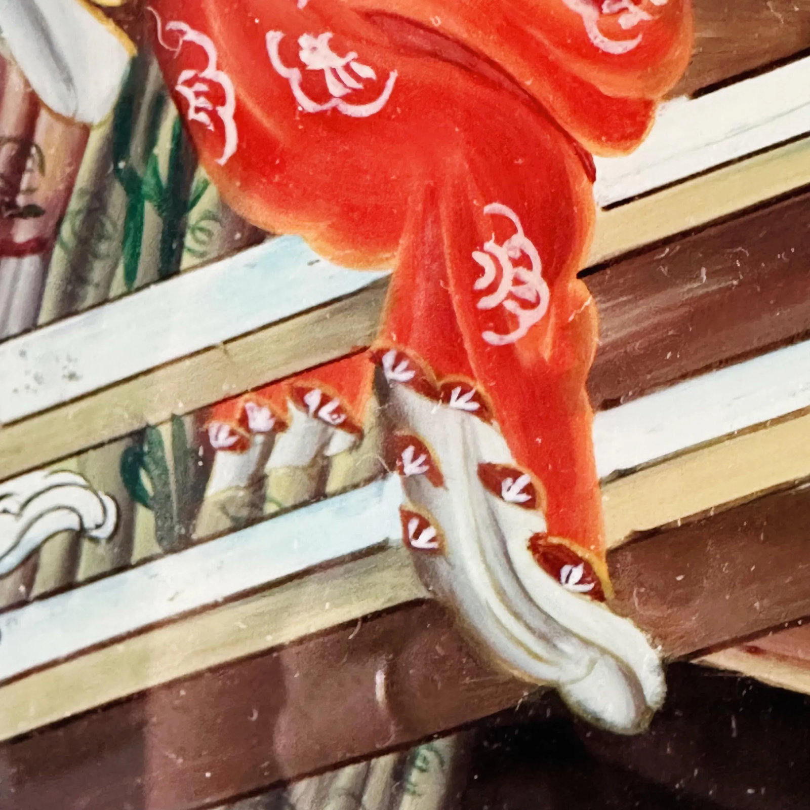 Antique Chinese Painting Depicting Traditional Women on Glass in Rosewood Frame With Bronze Detail - 4