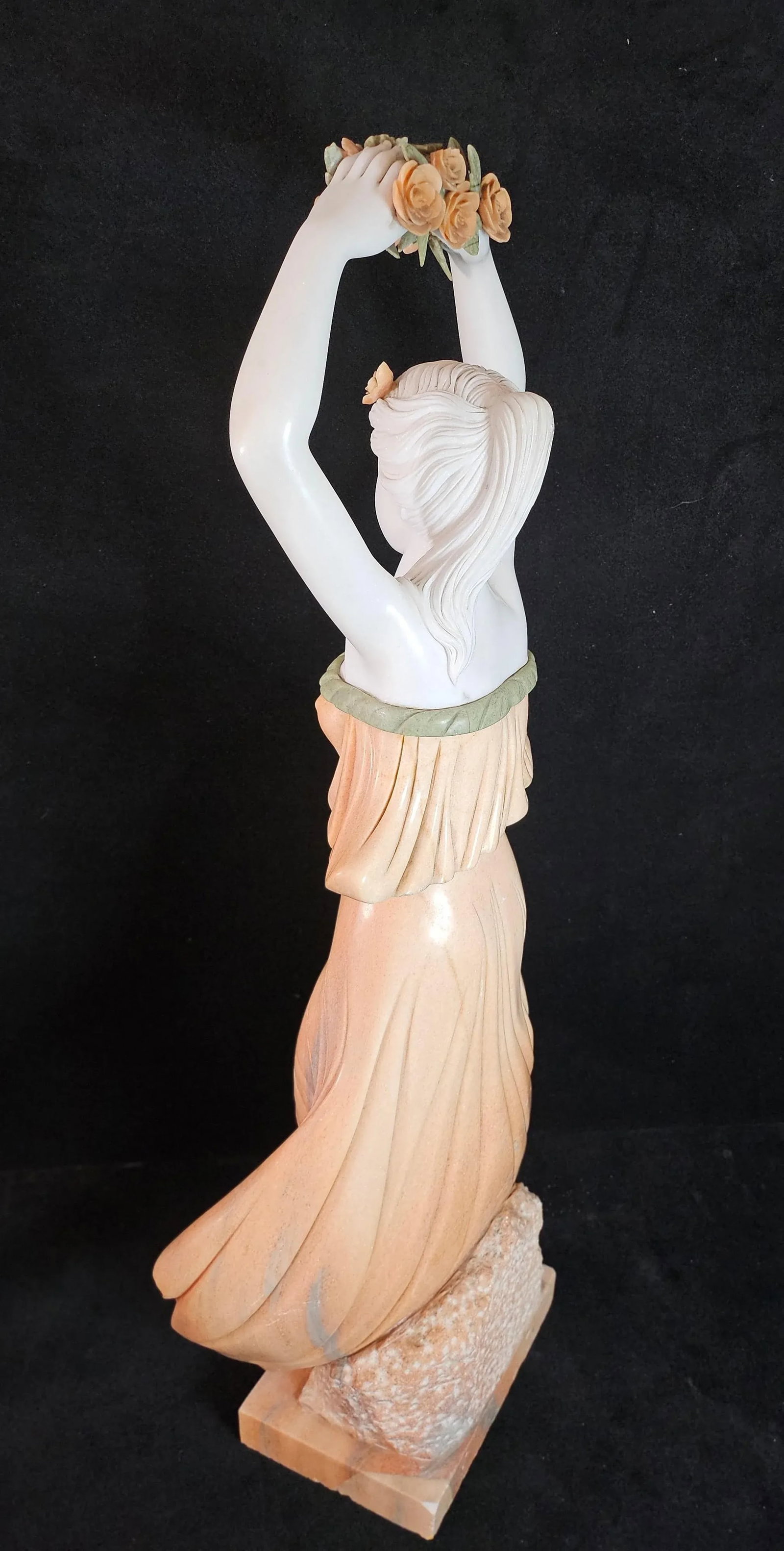 1970s Marble Woman Sculpture - 11