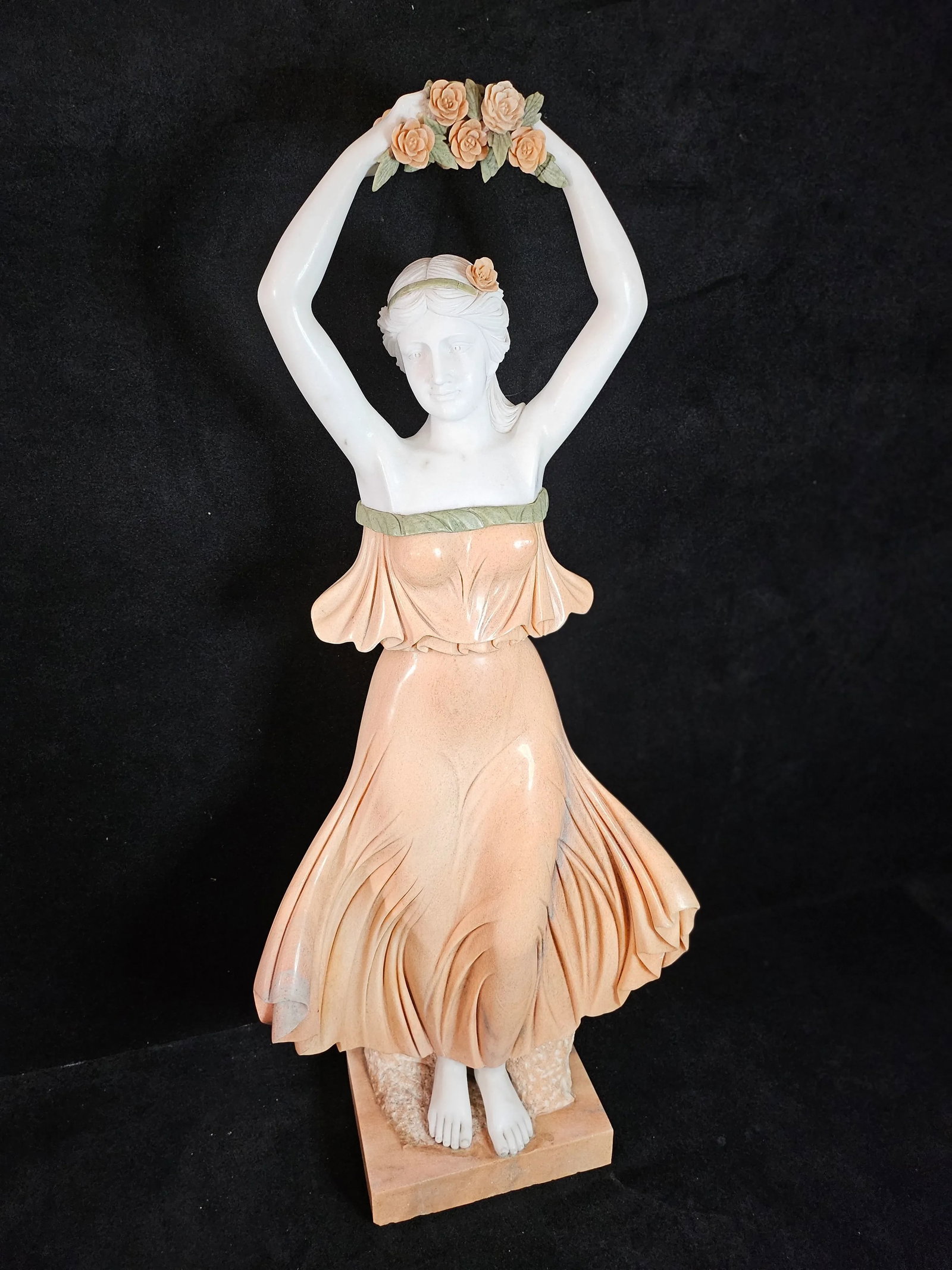 1970s Marble Woman Sculpture - 4