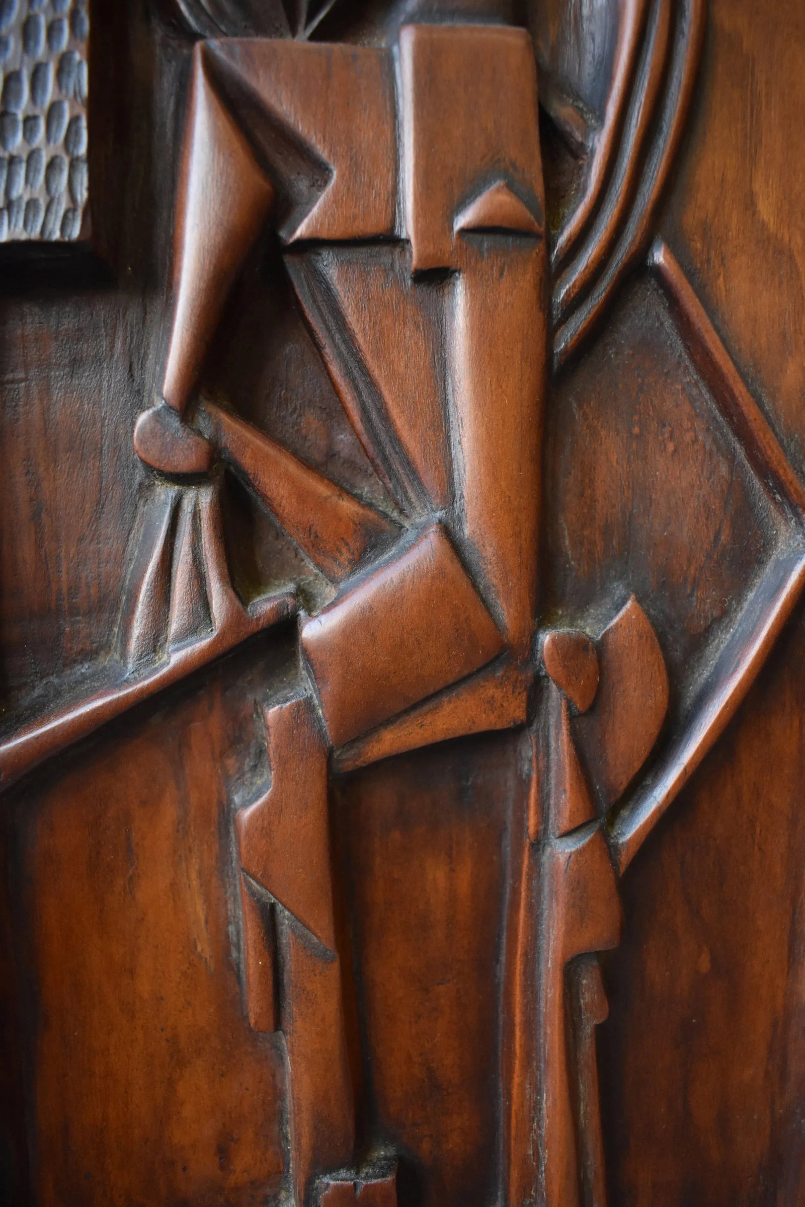 Vintage Cubist Carved Bas Relief Portrait, Circa 1940s - 7