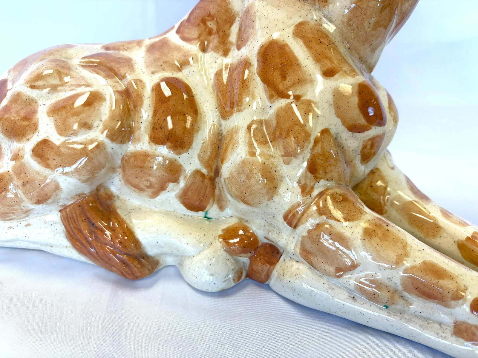 Vintage Resting Giraffe Hand Painted and Signed Italian Ceramic Statue C1991 - 10