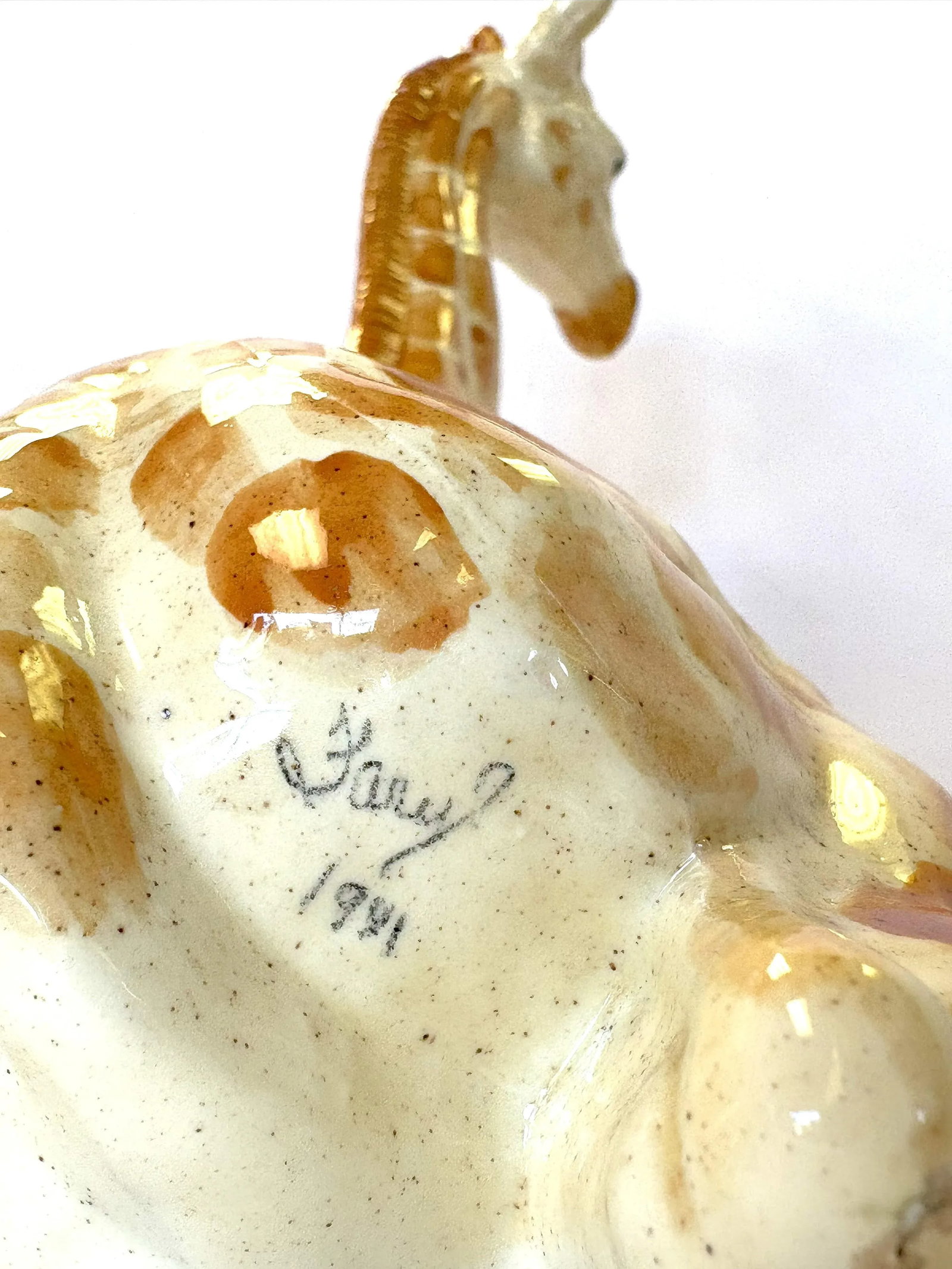 Vintage Resting Giraffe Hand Painted and Signed Italian Ceramic Statue C1991 - 3