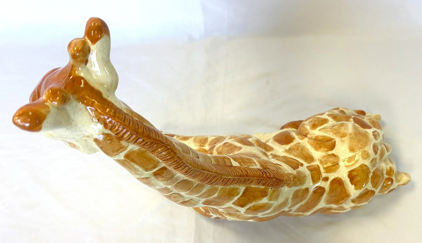 Vintage Resting Giraffe Hand Painted and Signed Italian Ceramic Statue C1991 - 6