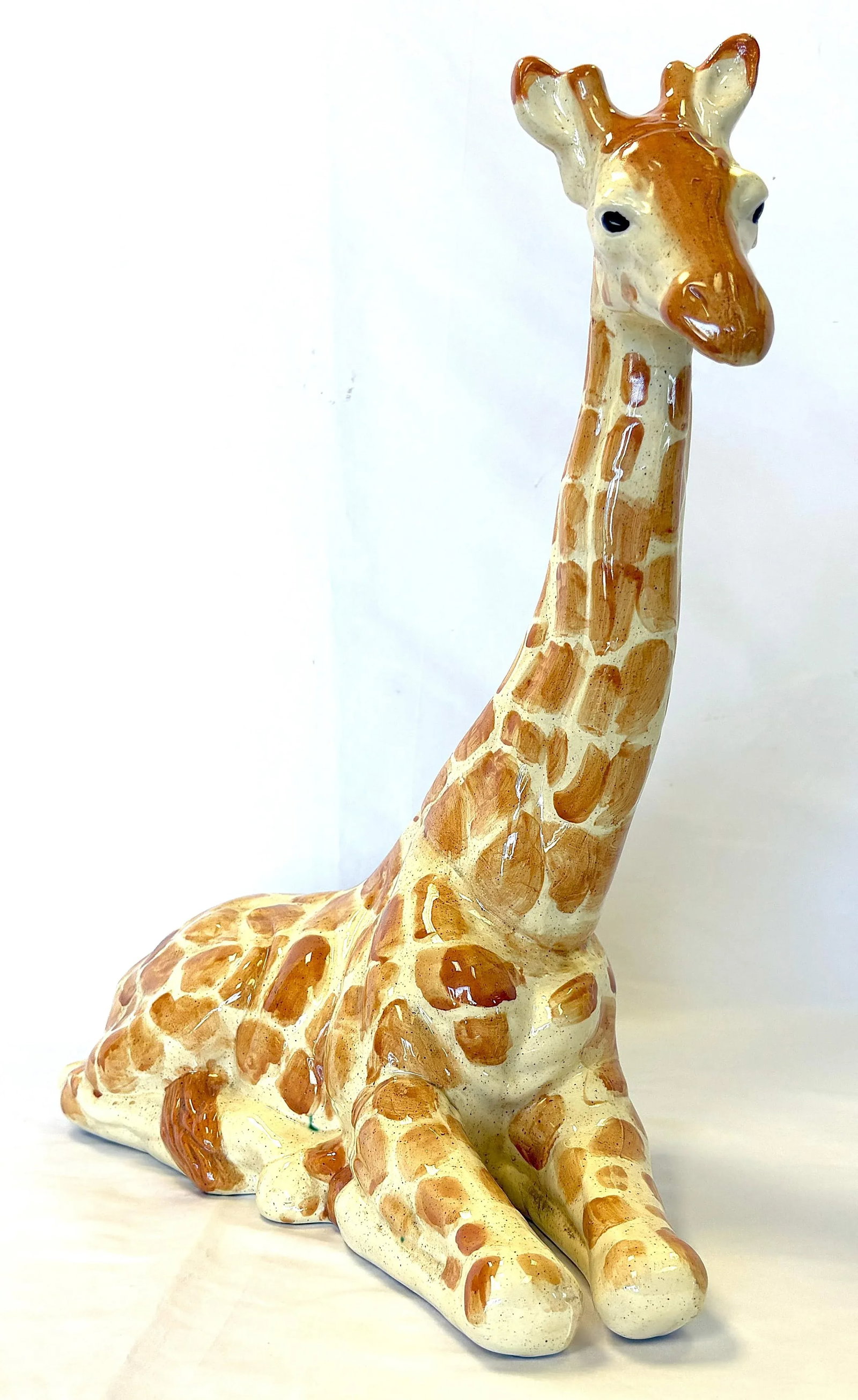 Vintage Resting Giraffe Hand Painted and Signed Italian Ceramic Statue C1991 - 7