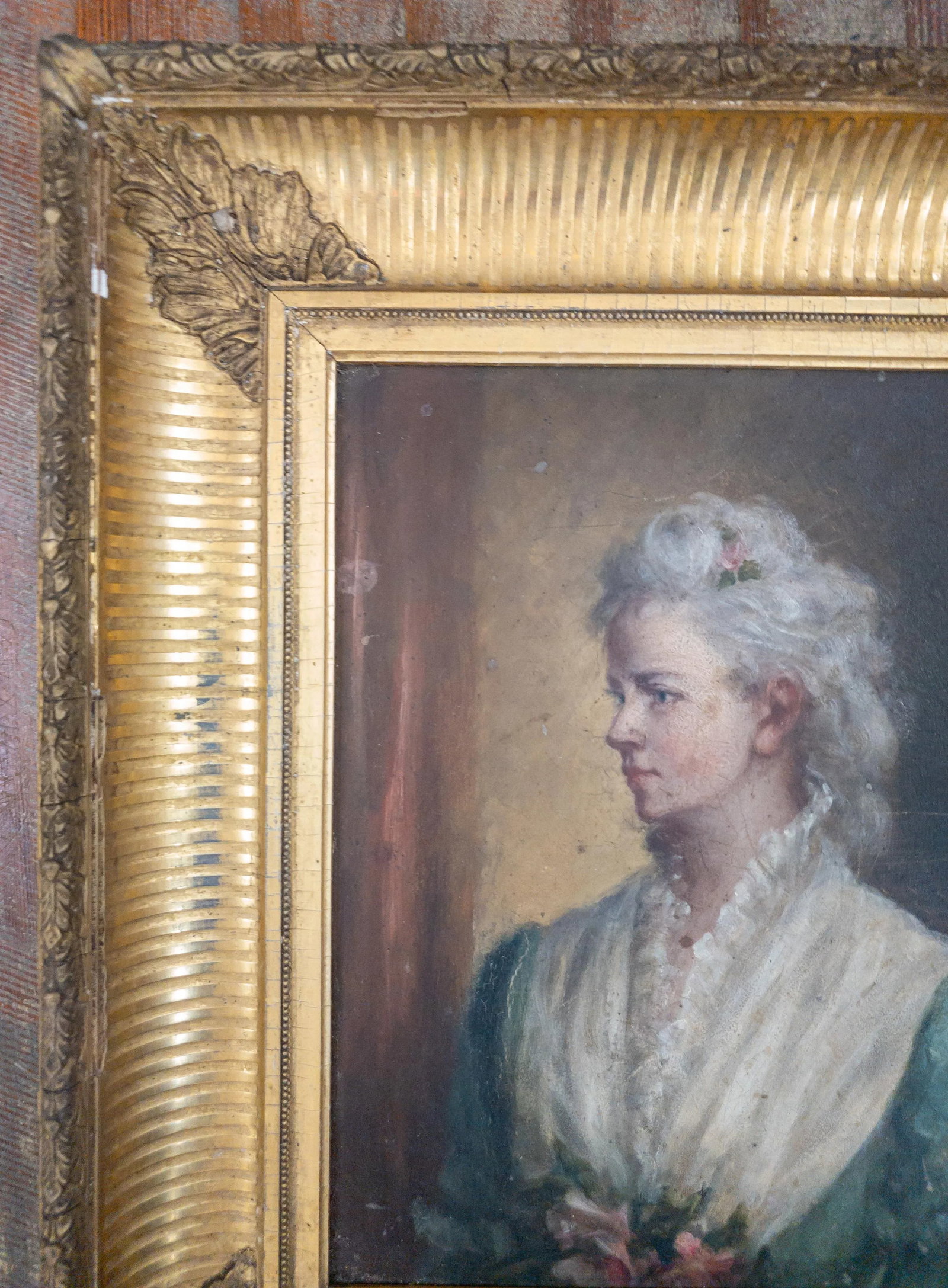 Early 20th Century American Portrait of a Pretty Lady in Gold Frame - 3