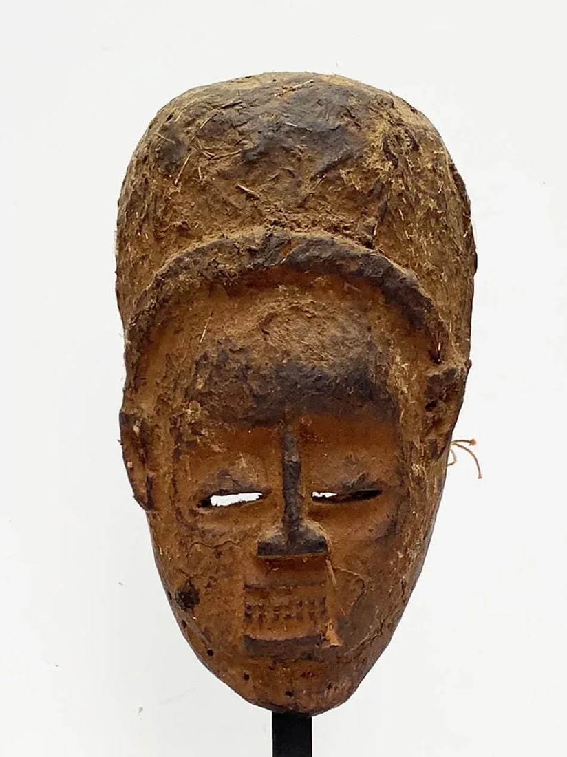 Mid 19th Century Urhobo Tribe, Nigeria African Antique Mask - 2