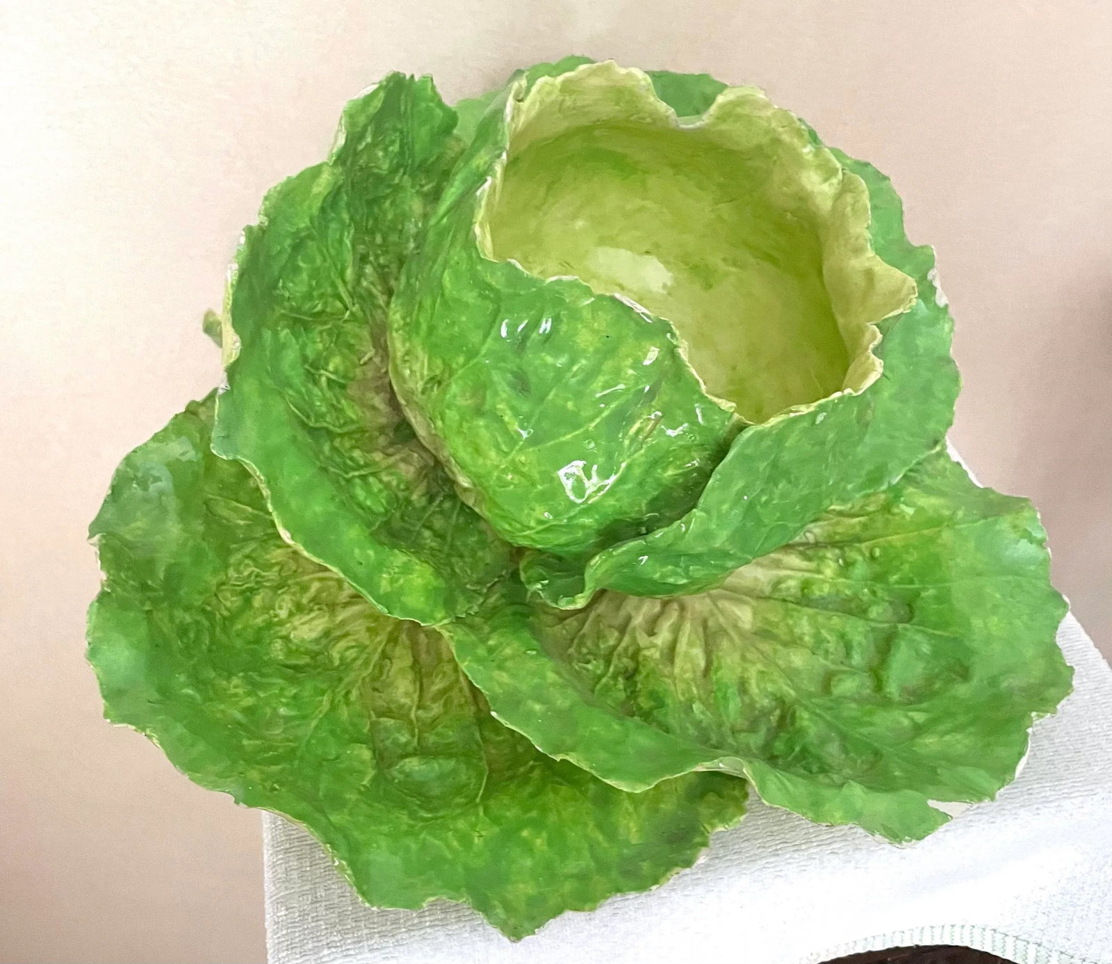 Large 19th Cent Italian Majolica Cabbage or Lettuce Bowl - 2