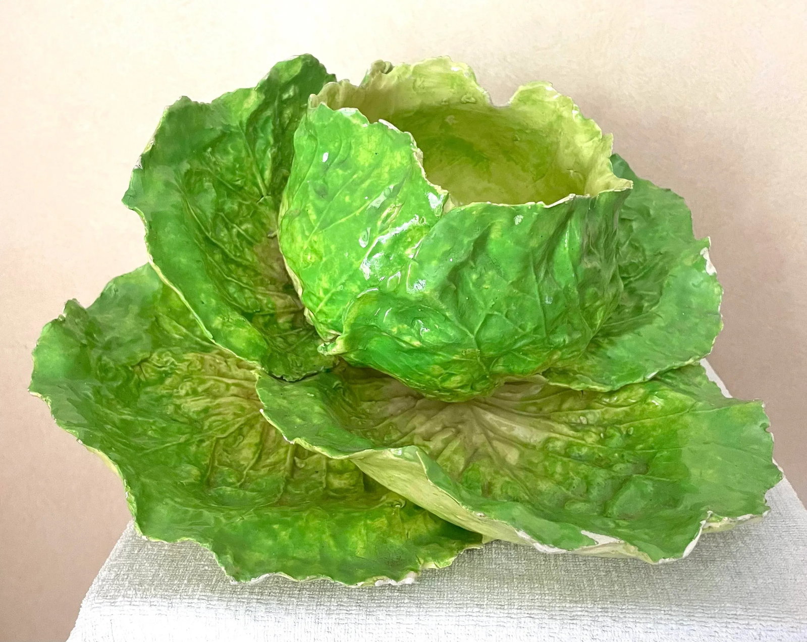 Large 19th Cent Italian Majolica Cabbage or Lettuce Bowl - 3