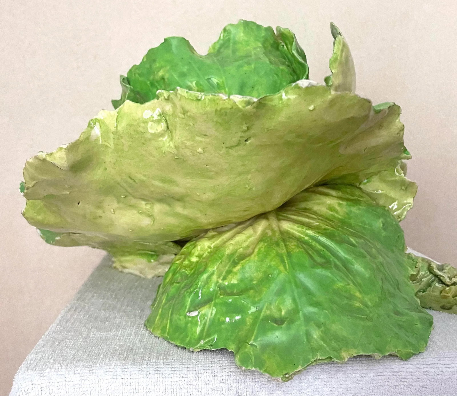 Large 19th Cent Italian Majolica Cabbage or Lettuce Bowl - 9