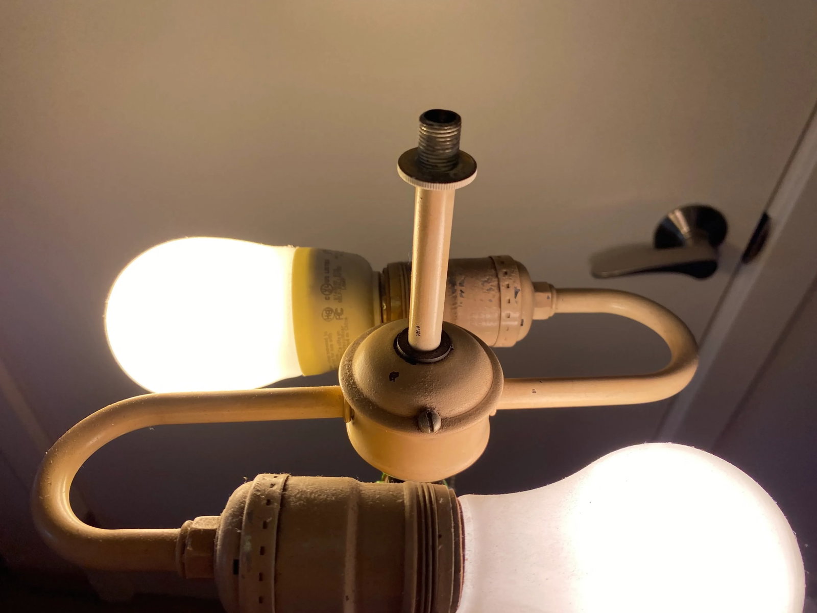 1950's Italian Tole Table Lamp - 10