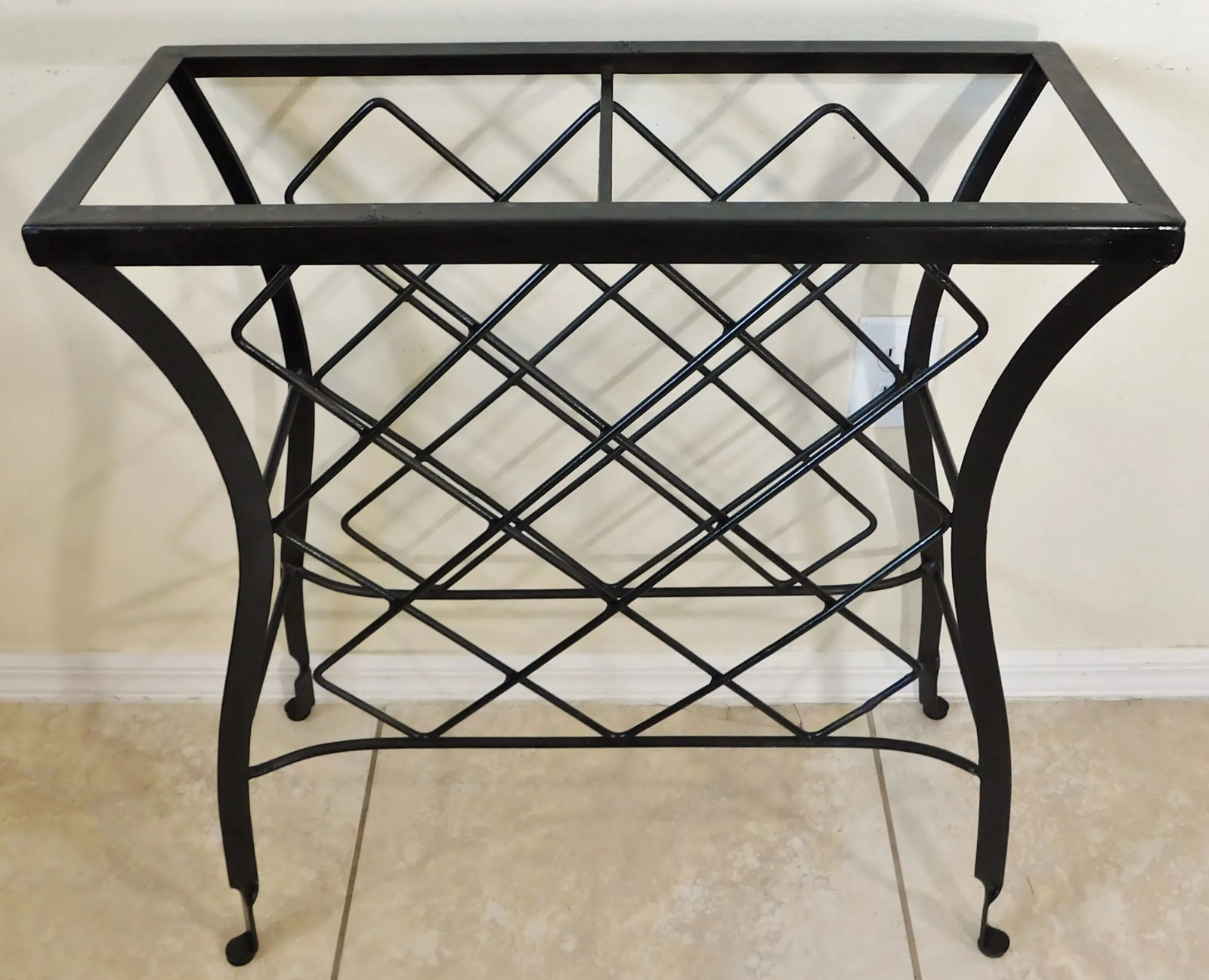 Vintage C1980s Black Wrought Iron Mahogany Wood Removable Tray Table Bar or Plant Stand - 12
