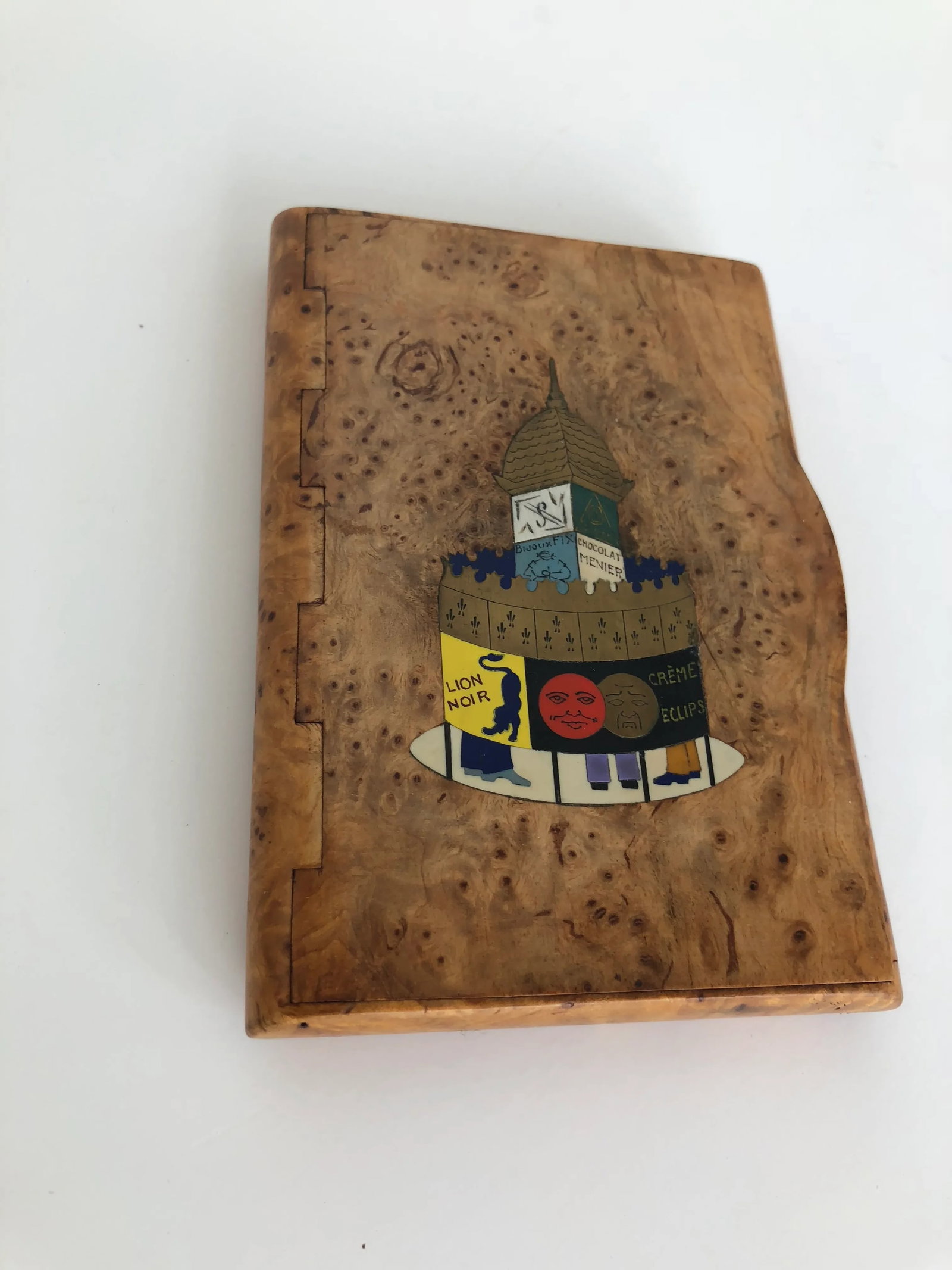 Art Deco French Cigarette Box With a Double Moon Face Motif - 6