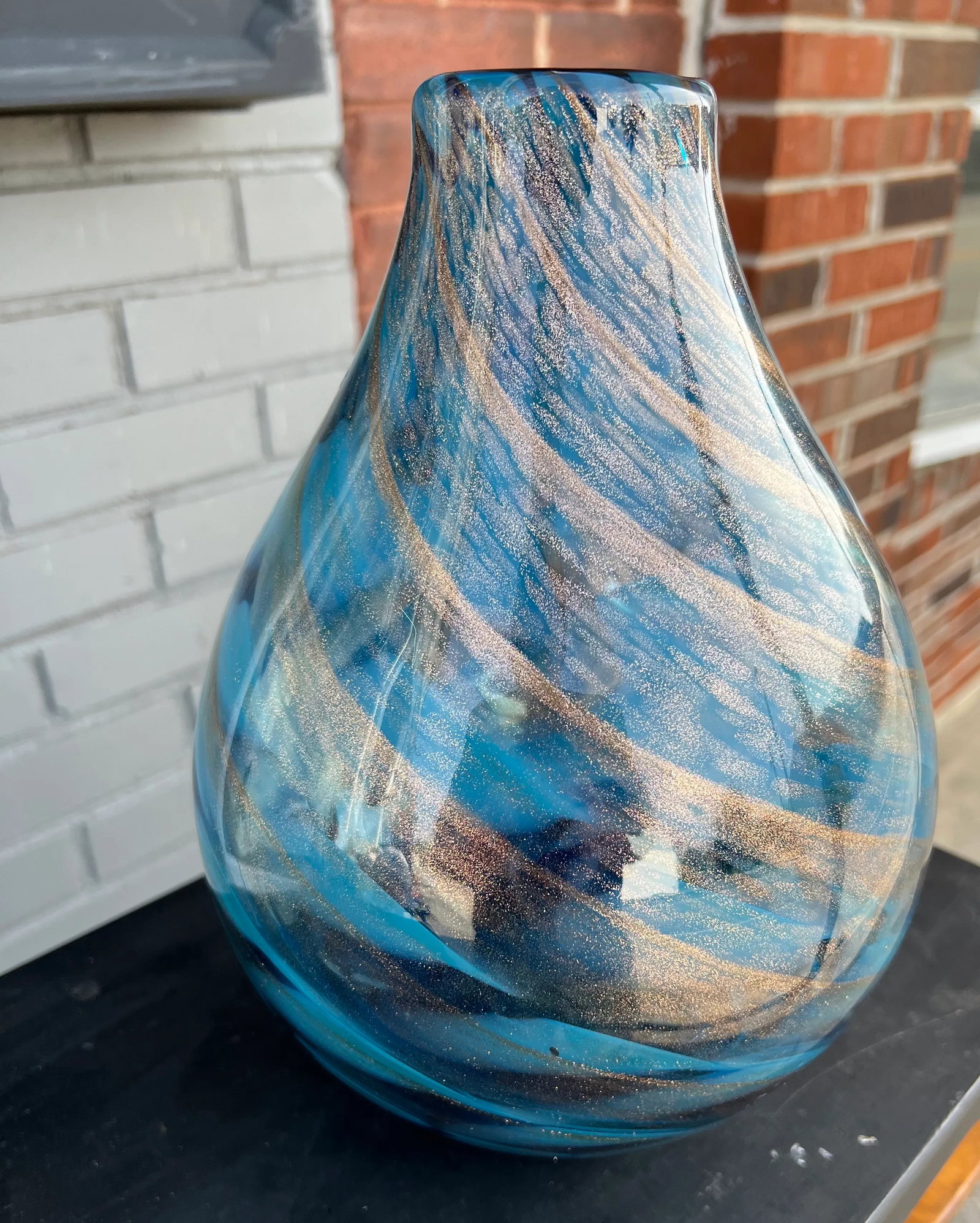1980s Teal Swirled Vase - 5
