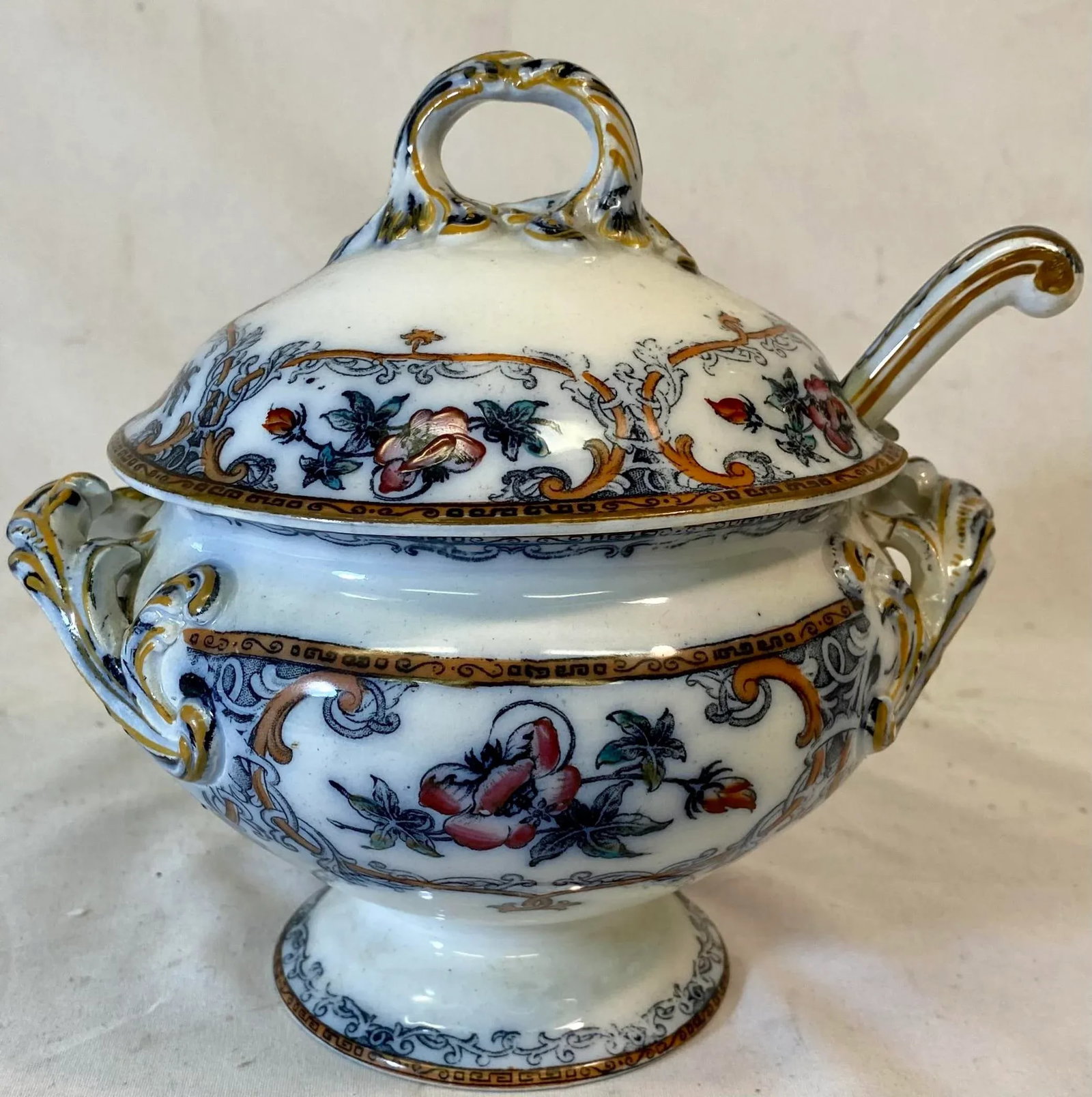Antique Wedgwood Pearl-Ware Flow Blue Shannon Pattern Covered Sauce Tureen With Ladle From England - - 13
