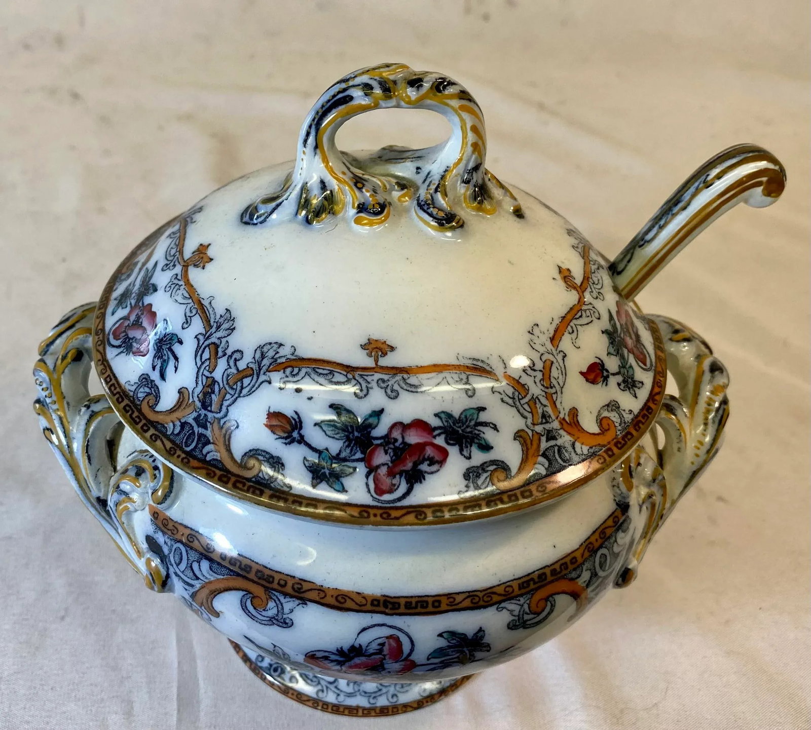 Antique Wedgwood Pearl-Ware Flow Blue Shannon Pattern Covered Sauce Tureen With Ladle From England - - 2