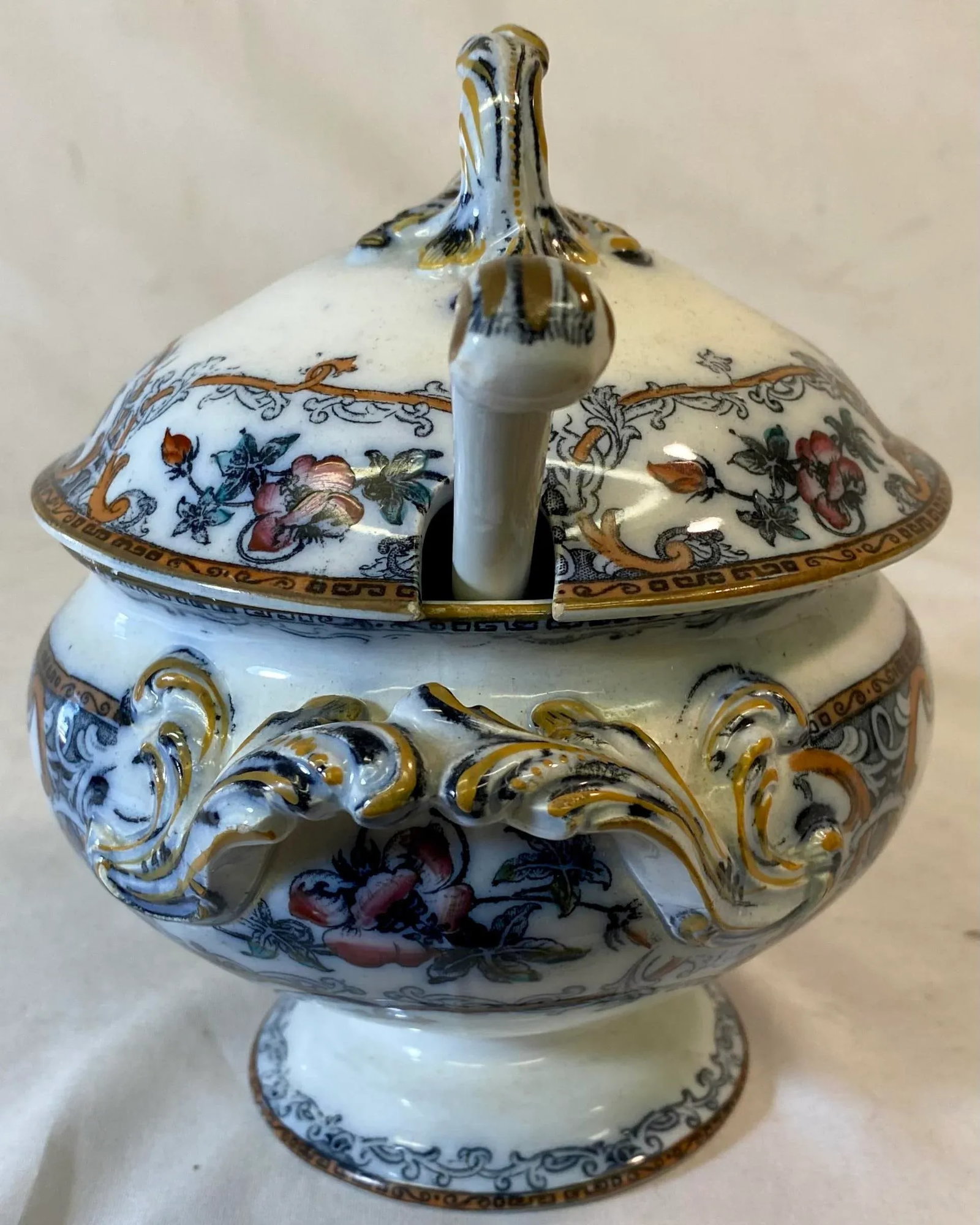 Antique Wedgwood Pearl-Ware Flow Blue Shannon Pattern Covered Sauce Tureen With Ladle From England - - 3