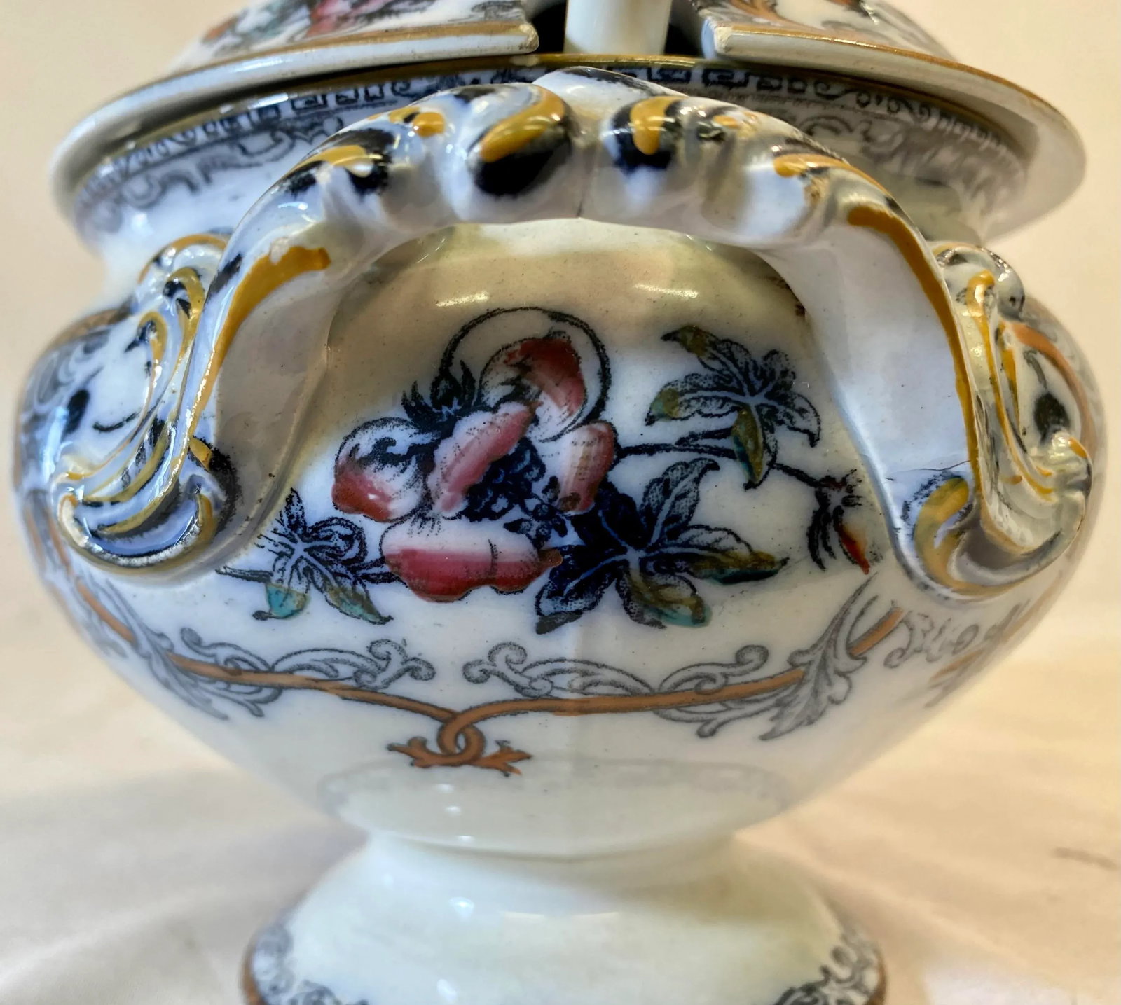 Antique Wedgwood Pearl-Ware Flow Blue Shannon Pattern Covered Sauce Tureen With Ladle From England - - 5