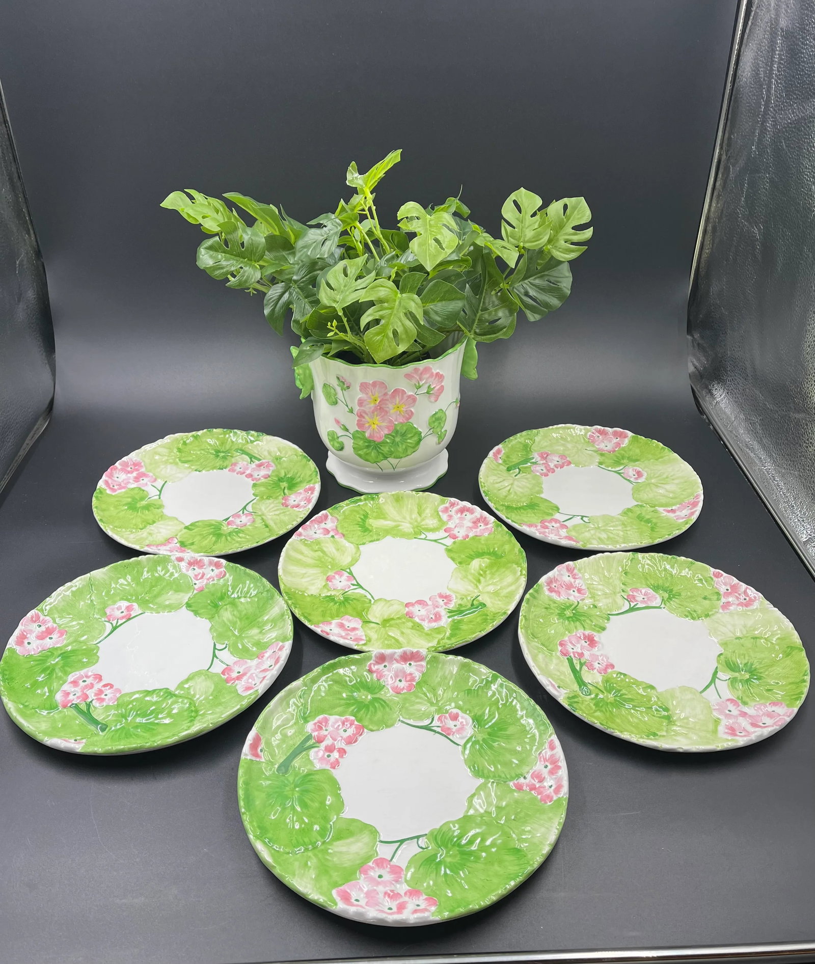 Italian Floral Cachepot & 6 Matching Dessert Plates- 7 Pieces - 6