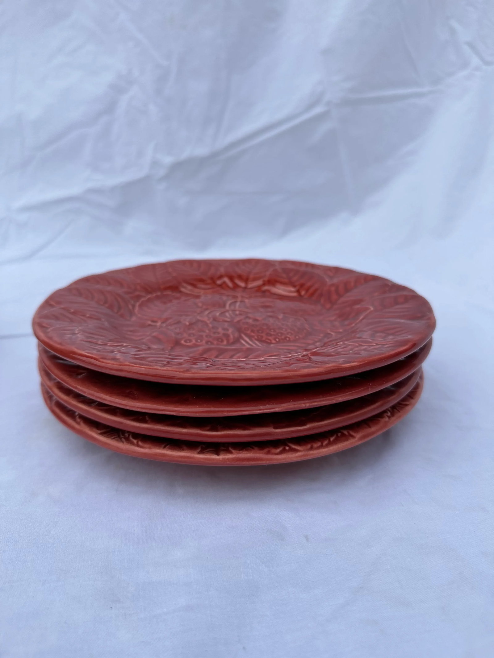 Early 20th Century Majolica Red Little Tea Plates- Set of 4 - 2